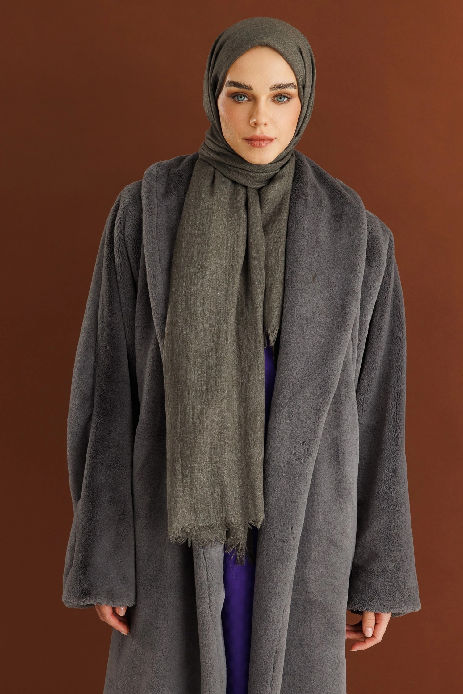 شال دبي - مدخن