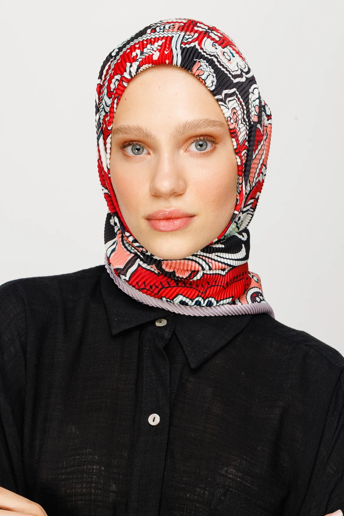 وشاح مطوي بنقشة 40 رقعة - أحمر