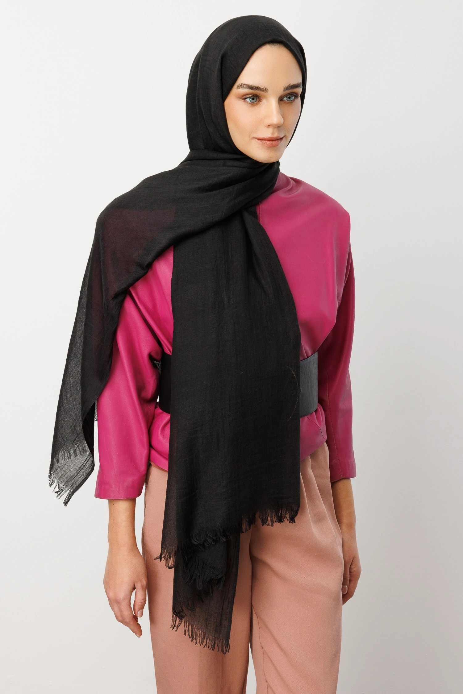 شال دبي - أسود