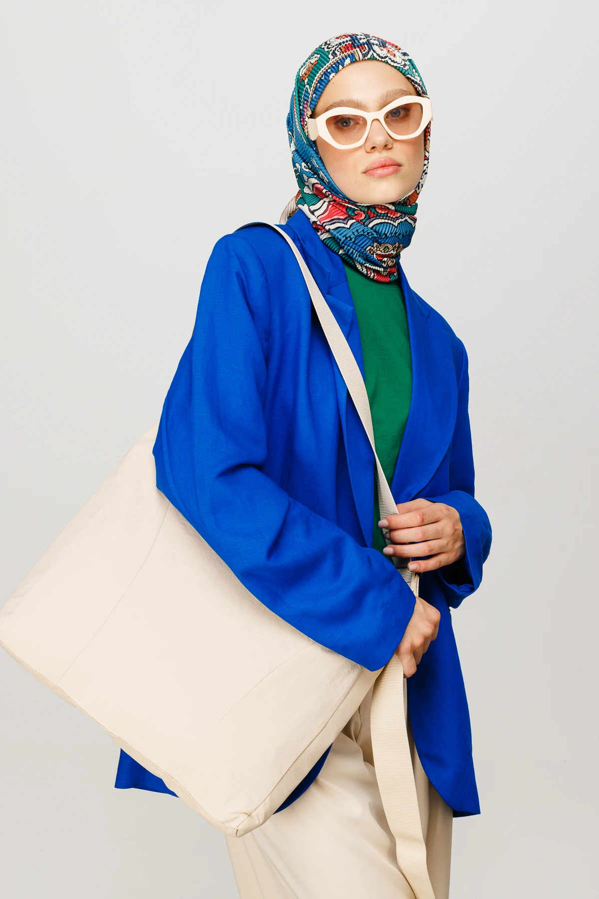 وشاح مطوي بنقشة 40 رقعة - نيلي