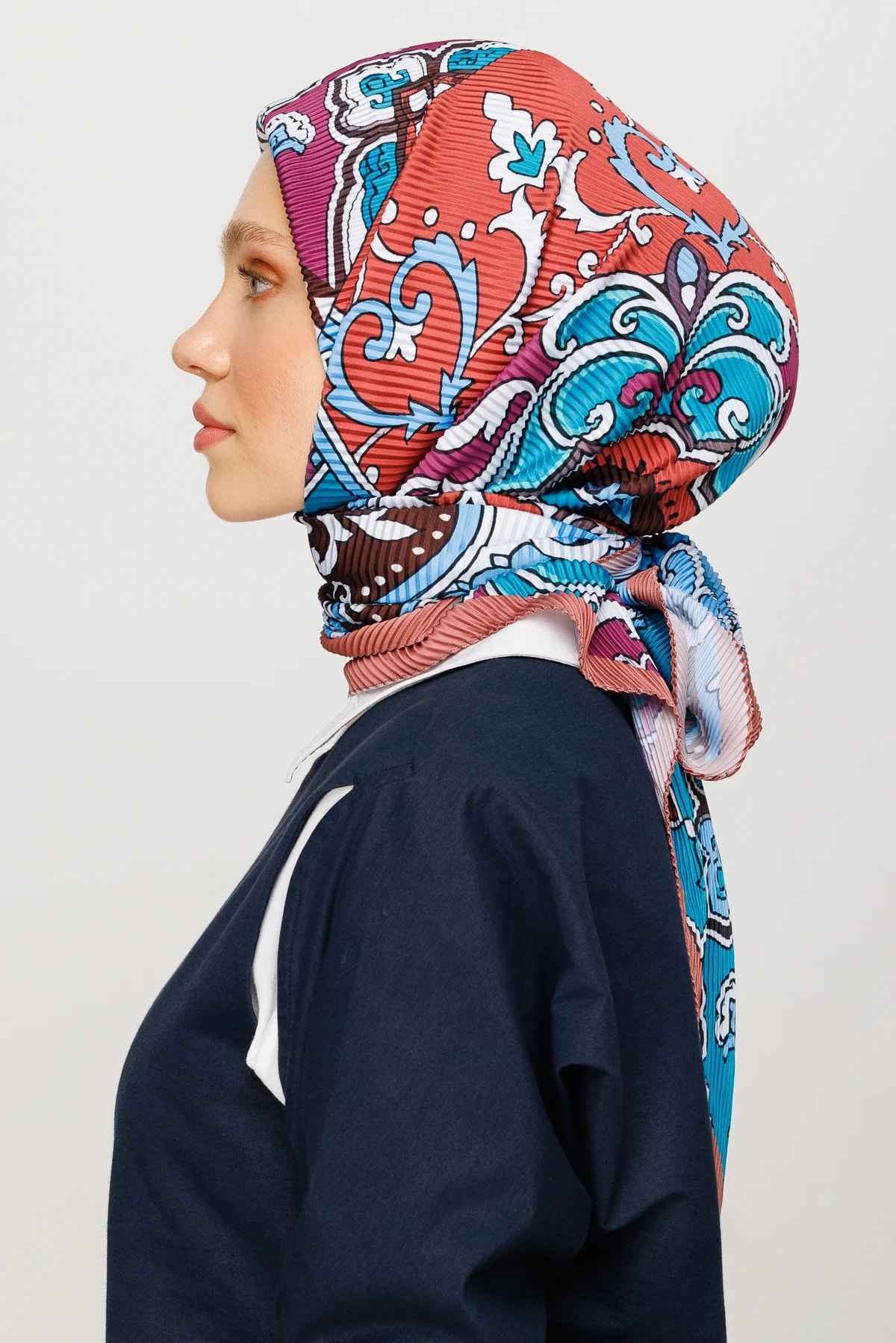 وشاح مطوي بنقشة 40 رقعة - قشور البصل