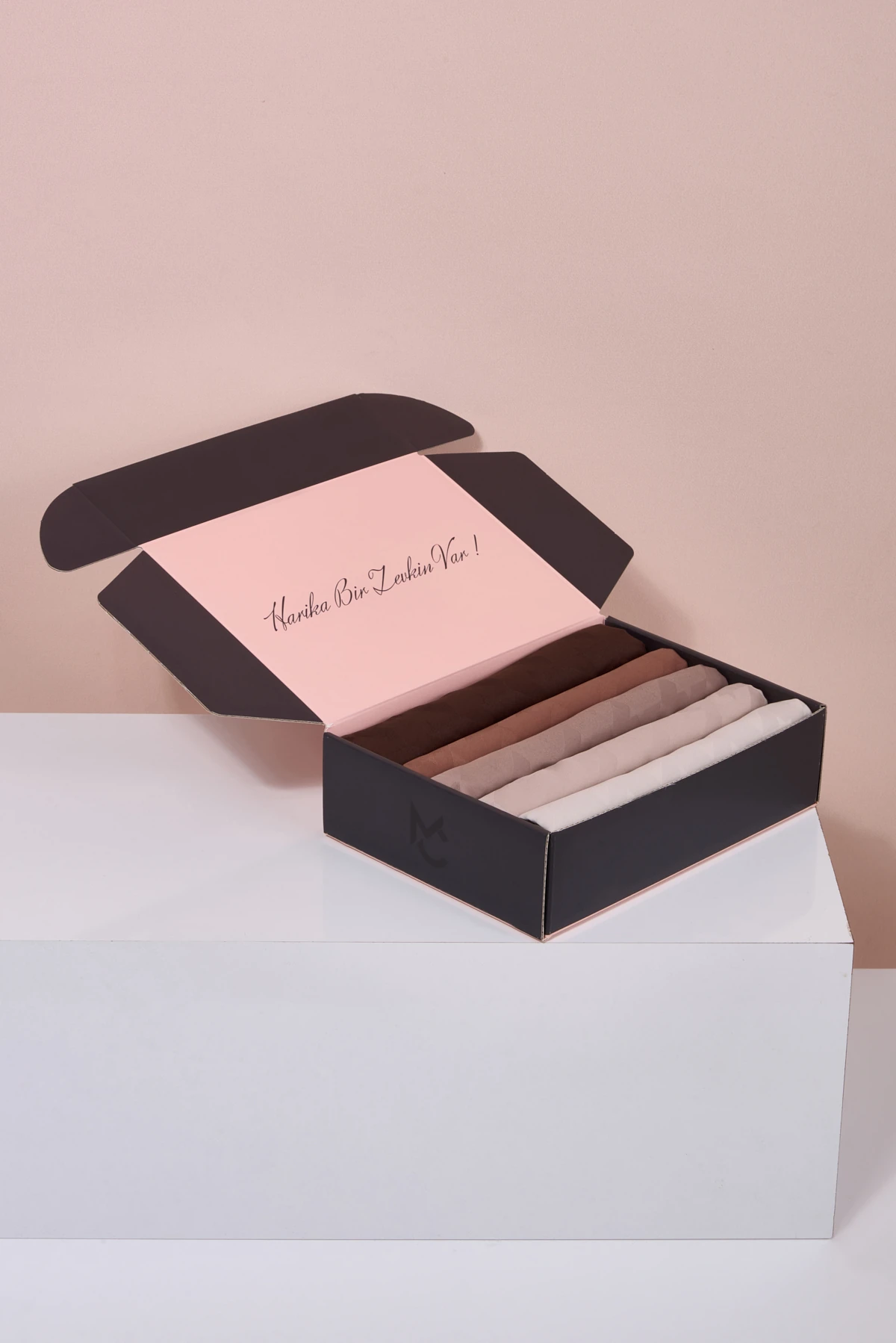 İpeksi Jakar Şal - Kazayağı Desen Color Box