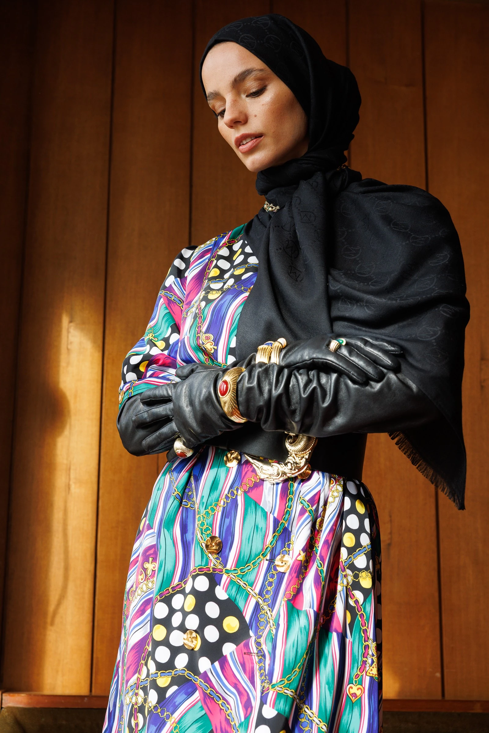 شال من الصوف والحرير - أسود