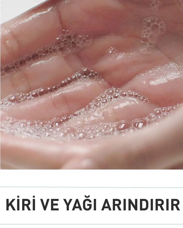 CeraVe Köpüren Temizleyici köpük yapısı