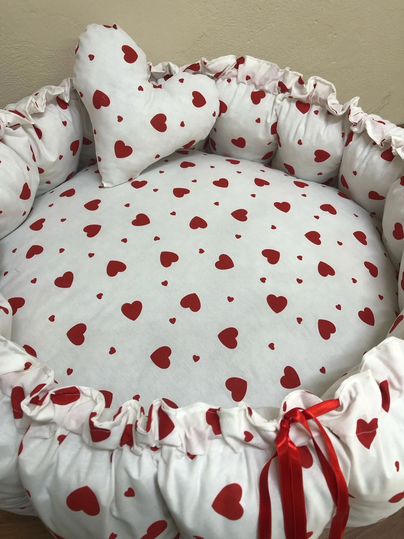 KALP DESENLİ BEBEK YATAĞI , OYUN MİNDERİ