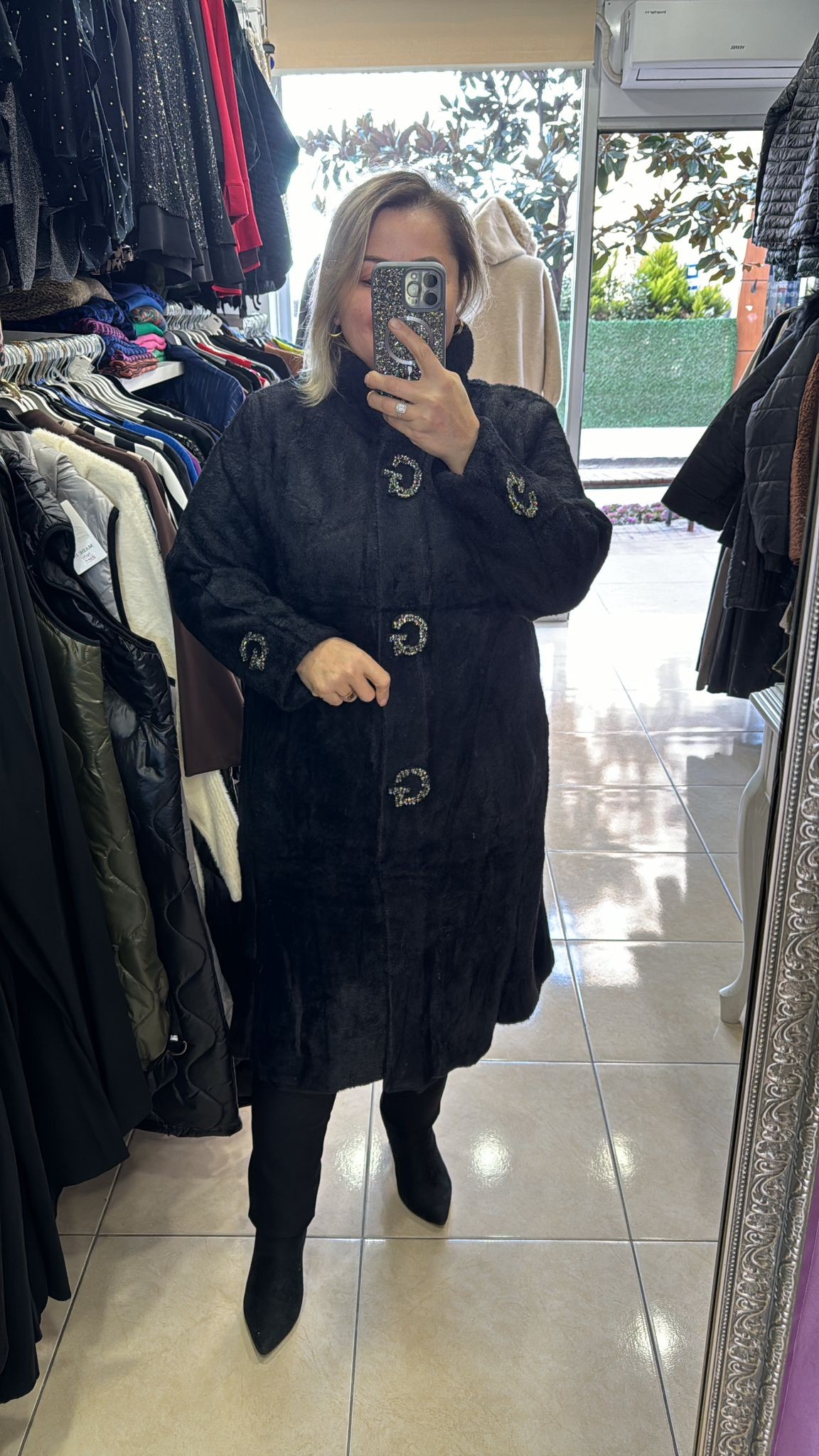 G Düğme Detaylı Angora Kaban 