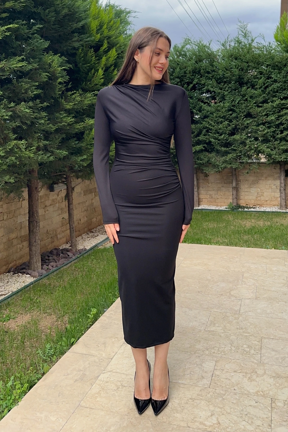 Bisiklet Yaka Drapeli Dalgıç Kumaş Maxi Yırtmaçlı Elbise