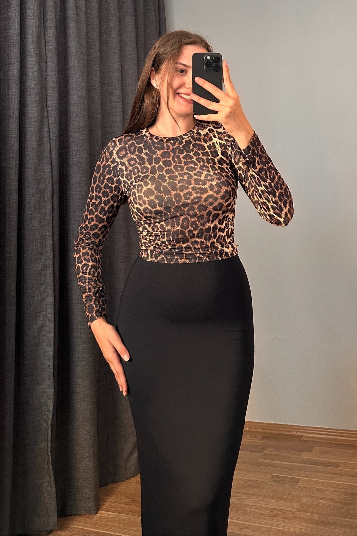 Bisiklet Yaka Leopar Desen Crop Bluz