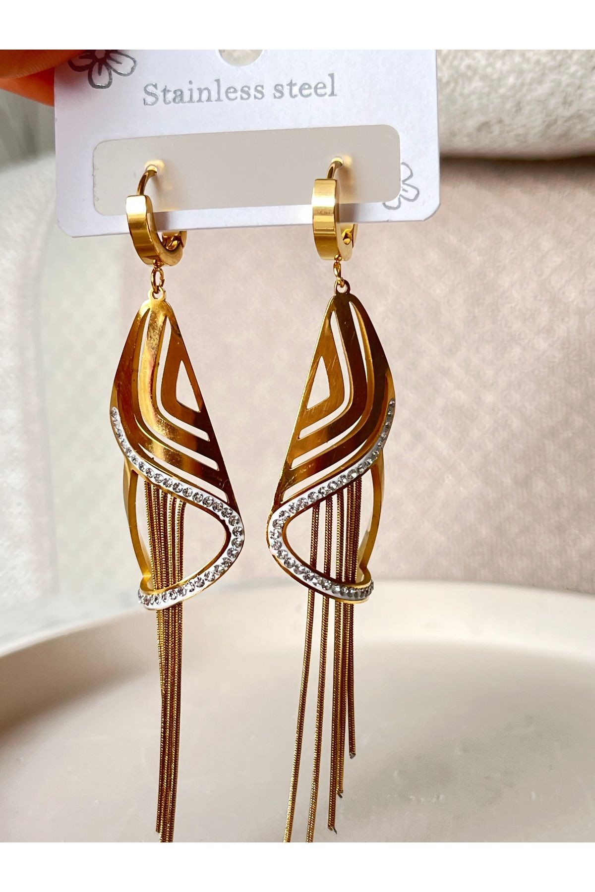 Paslanmaz Çelik Gold Renk Sarkıntılı Zirkon Taşlı Küpe