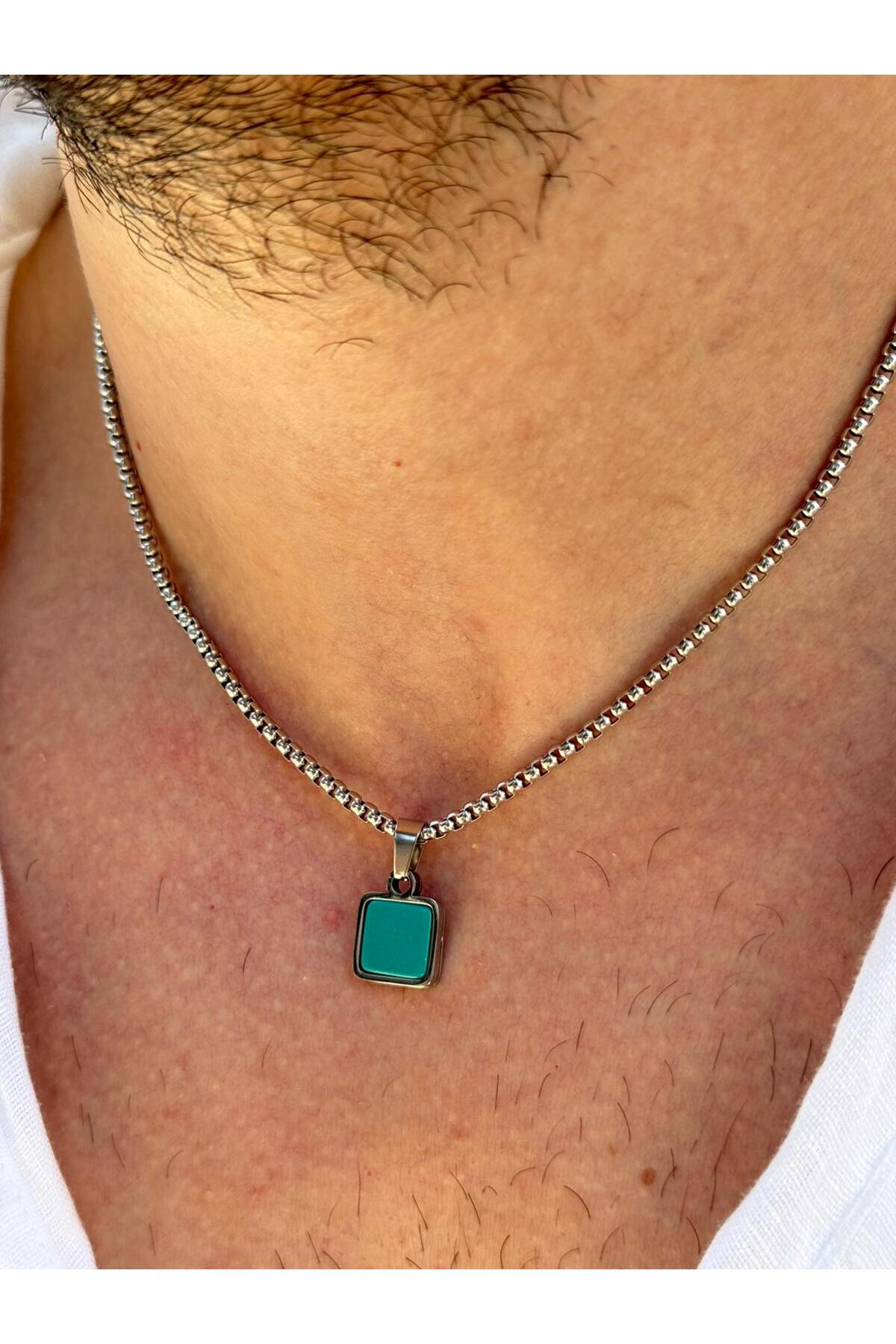Aerys Erkek Minimal Kare Yeşil Krizopraz Doğal Taş Uçlu Çelik Kolye