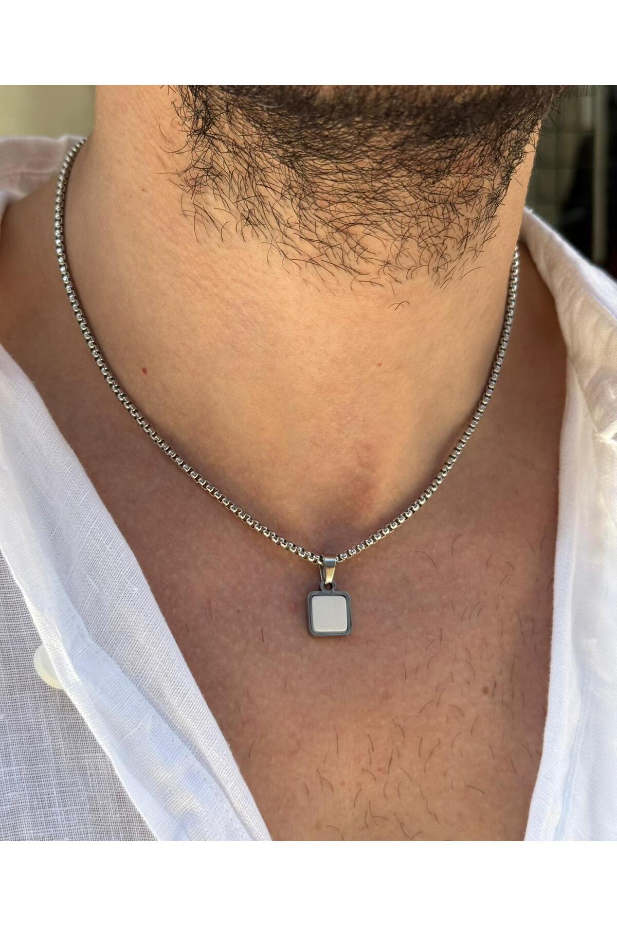 Petyr Erkek Minimal Kare Beyaz Oniks Doğal Taş Uçlu Çelik Kolye