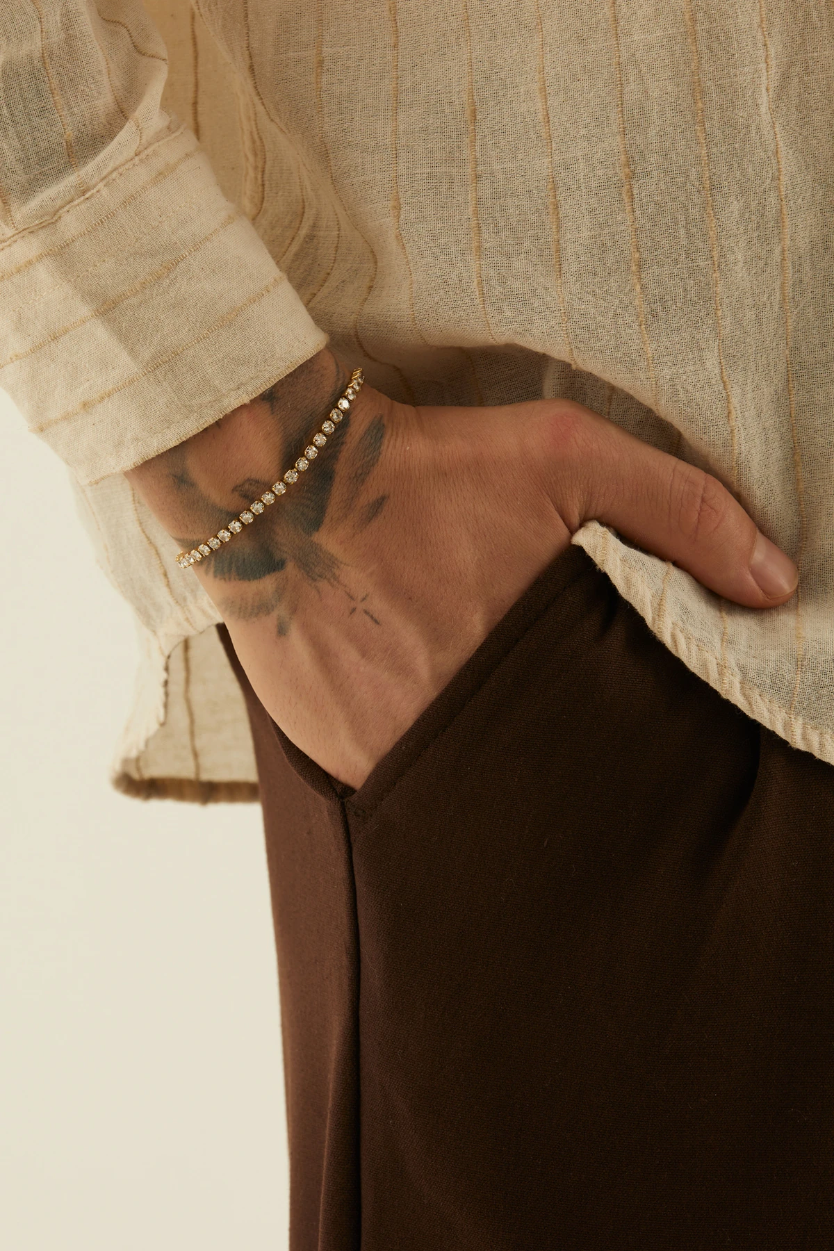 Erkek Altın Renk Zirkon Taşlı Çelik Su Yolu Bileklik