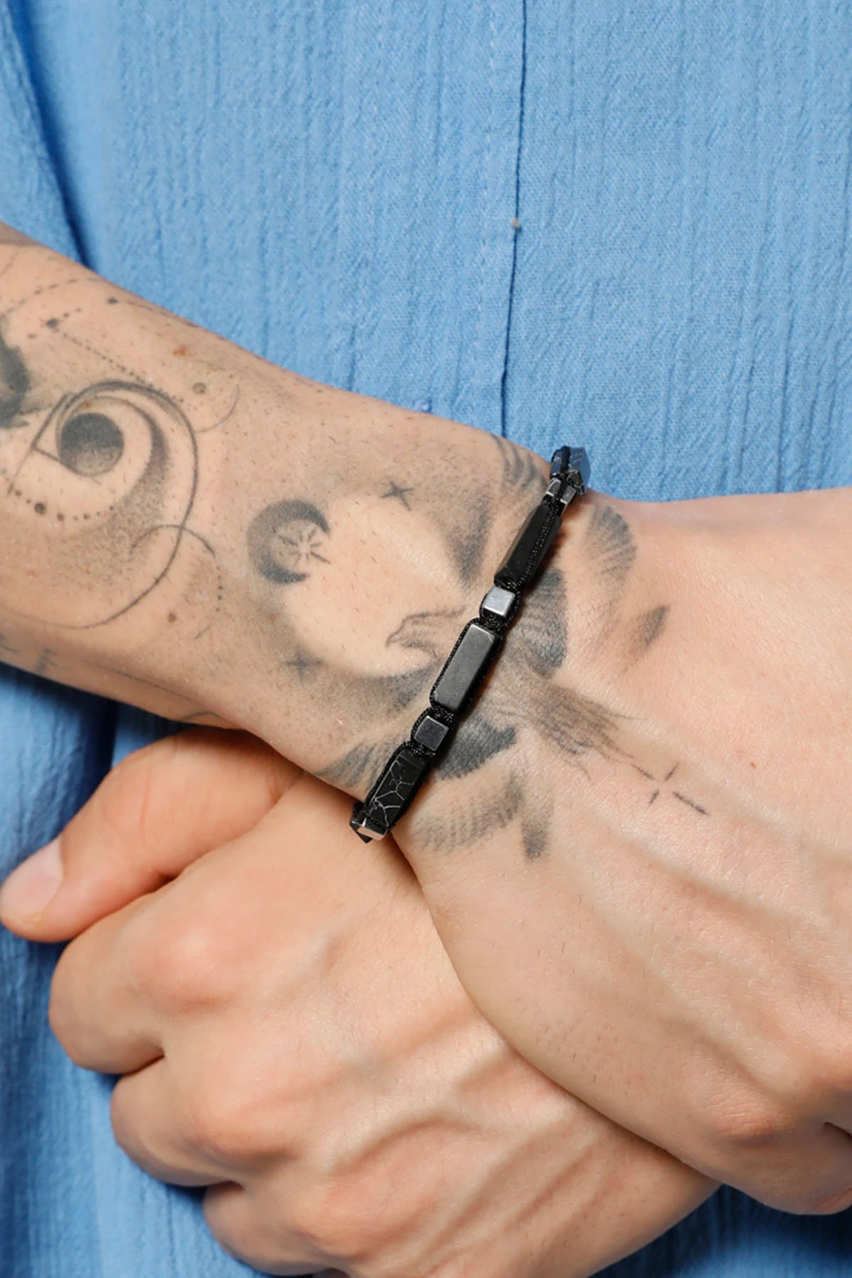 Königin Siyah Doğal Taşlı Erkek Ayarlanabilir Makrome Bileklik