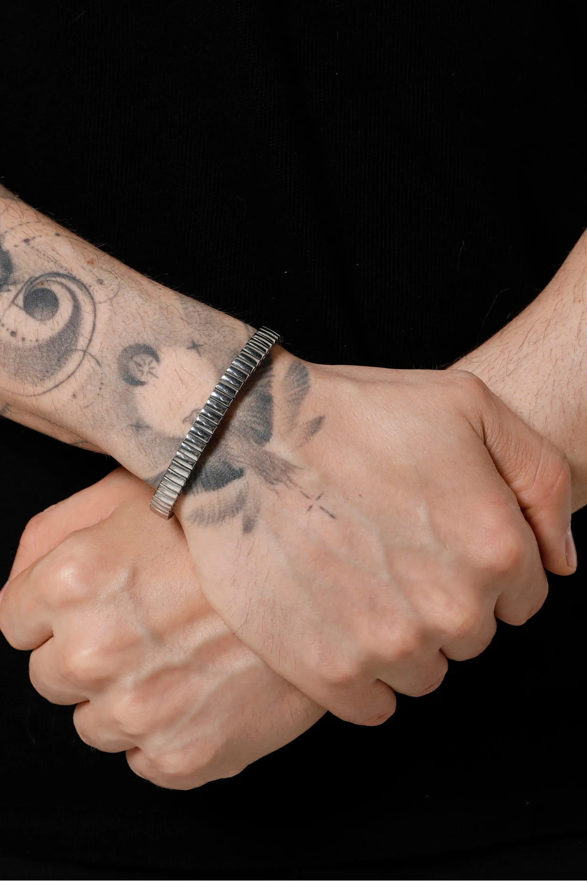 Erkek Gümüş Renk Yaylı Kelepçe Bileklik