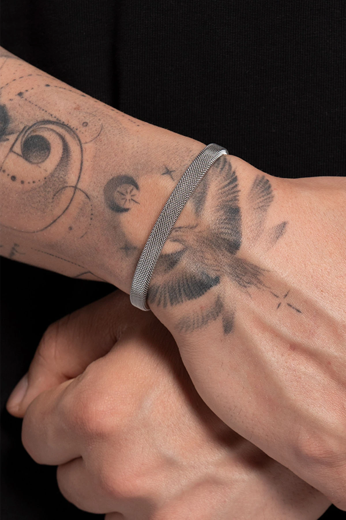 Sindarin Erkek Gümüş Renk Hasır Paslanmaz Çelik Kelepçe Bileklik