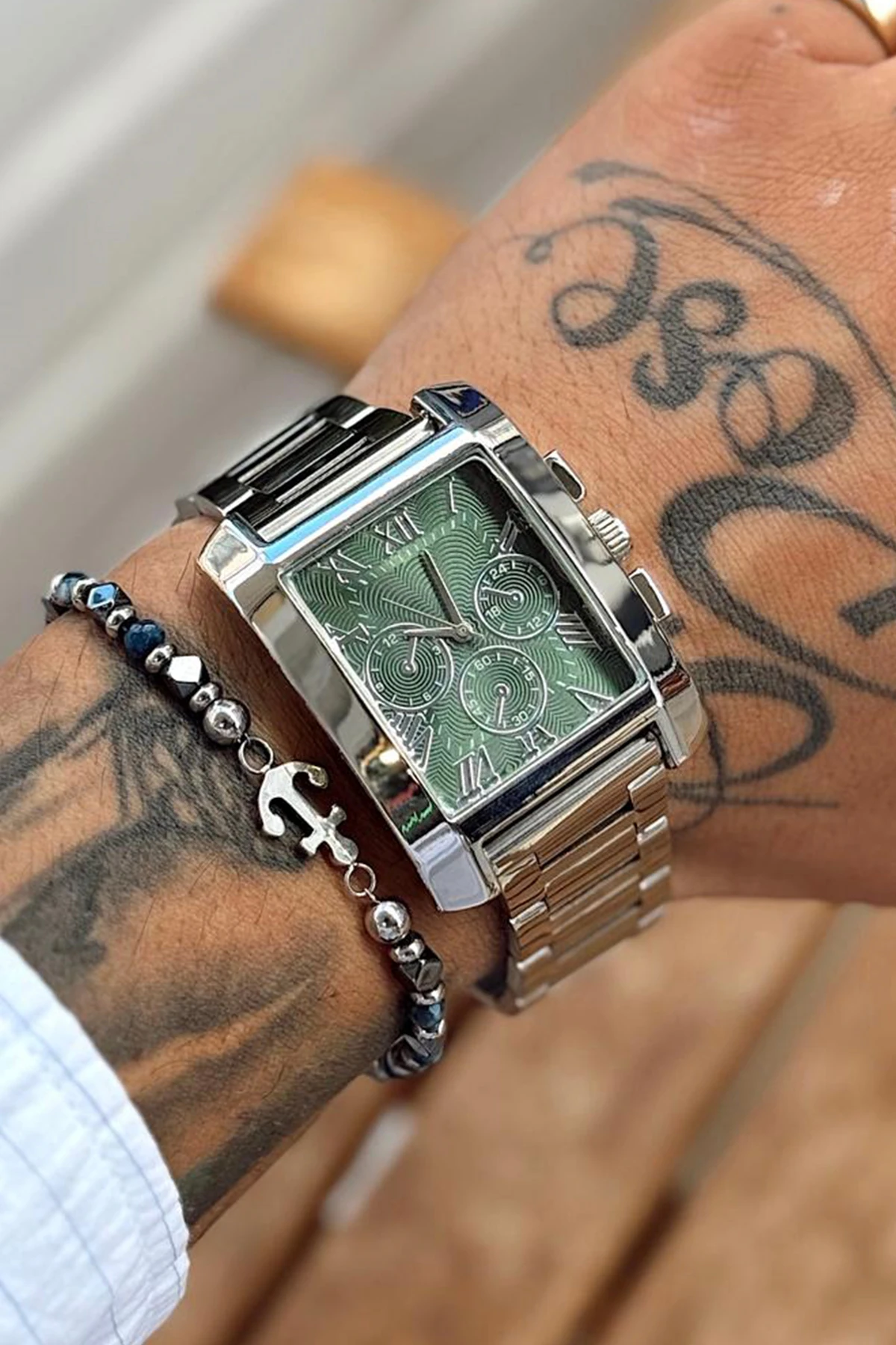 Dikdörtgen Kasa,Gümüş Metal Kordon, Yeşil Kadran, Roma İndeksli Erkek Kol Saati