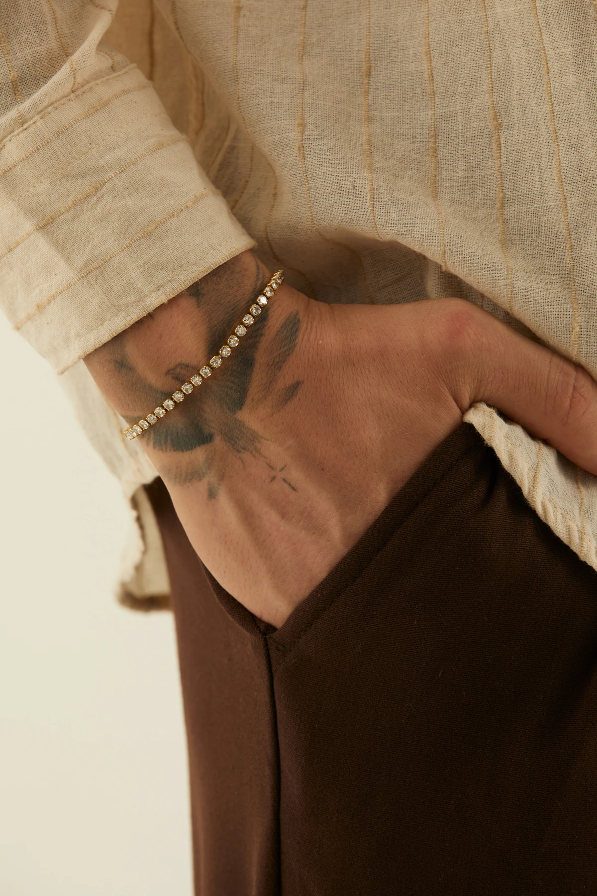 Erkek Altın Renk Zirkon Taşlı Çelik Su Yolu Bileklik