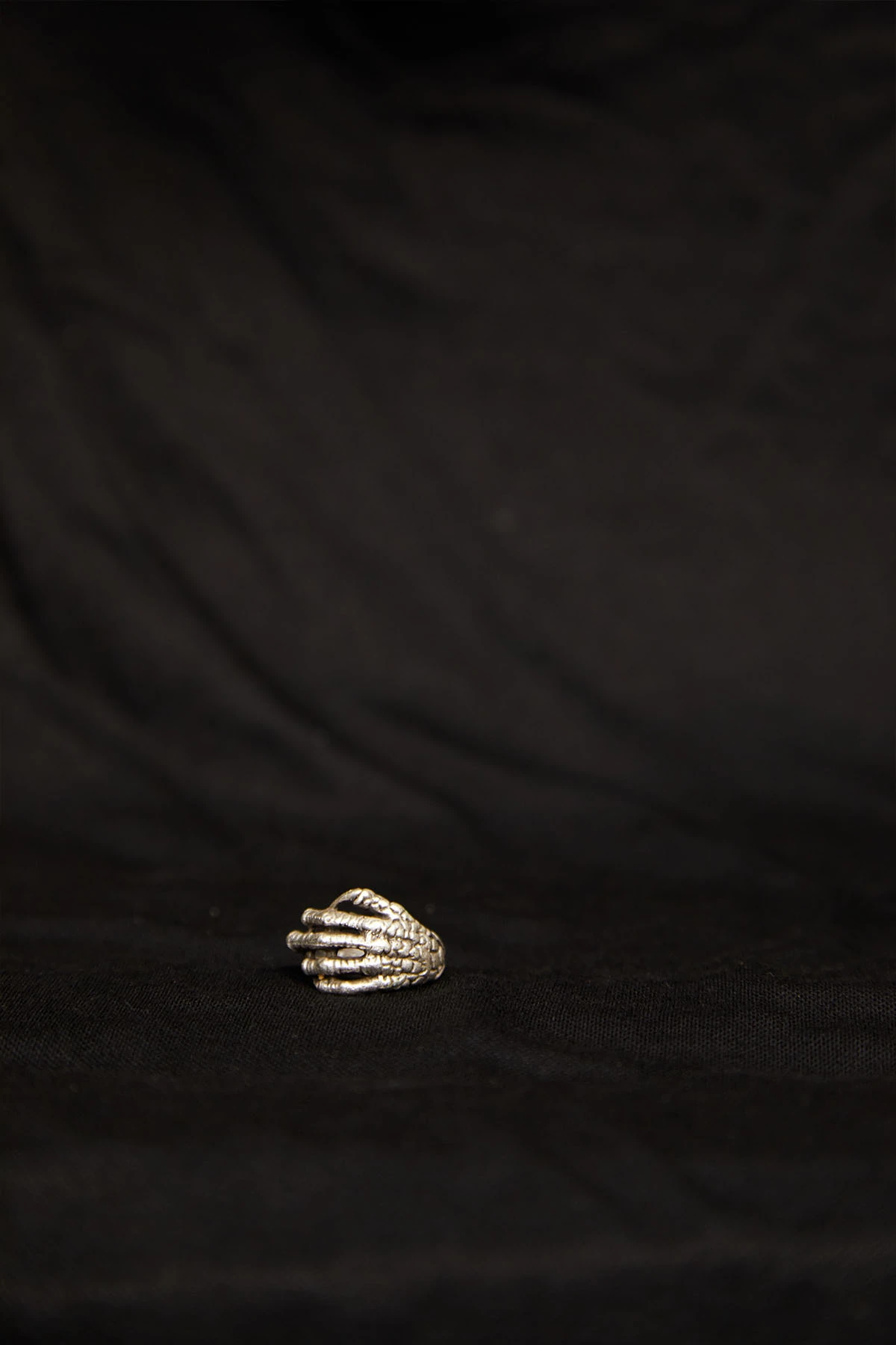 Bombadil Erkek İskelet El Figürlü Gümüş Kaplama Yüzük