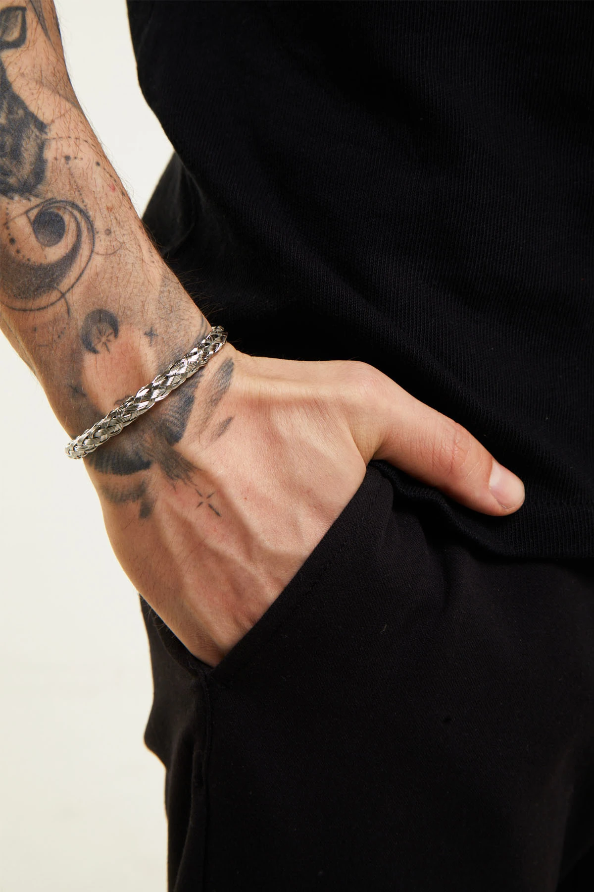 Eriol Erkek Örgü Hasır Gümüş Renk Paslanmaz Çelik Kelepçe Bileklik