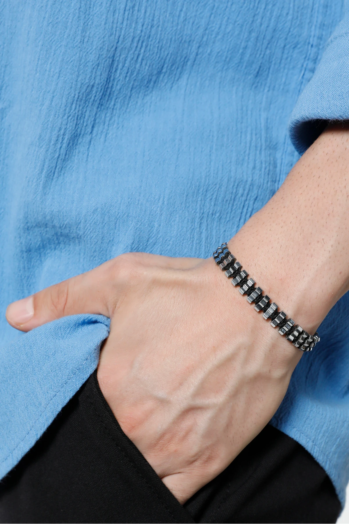 Cemendur Gümüş Taş Detaylı Erkek Ayarlanabilir Makrome Bileklik