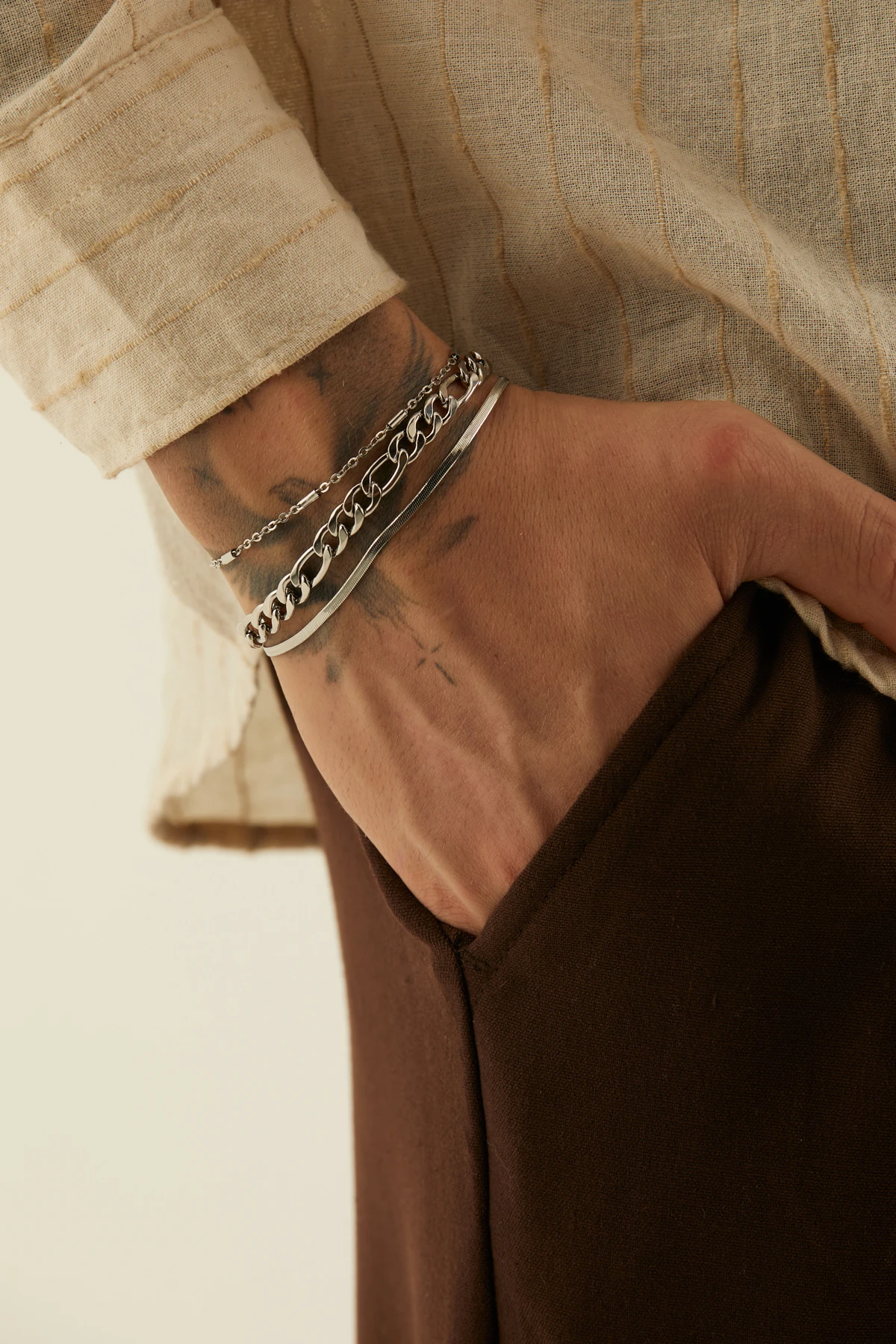 Valier Gümüş Renk Erkek Paslanmaz Çelik 3’lü Bileklik Seti – İnce Yassı, Burgu ve İnce Zincir Model