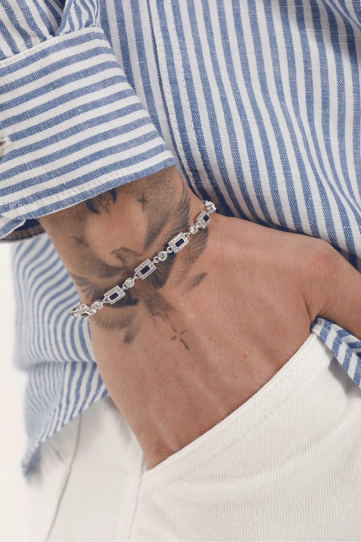 Forlong Siyah Baget ve Yuvarlak Taş Detaylı 925 Ayar Erkek Gümüş Bileklik