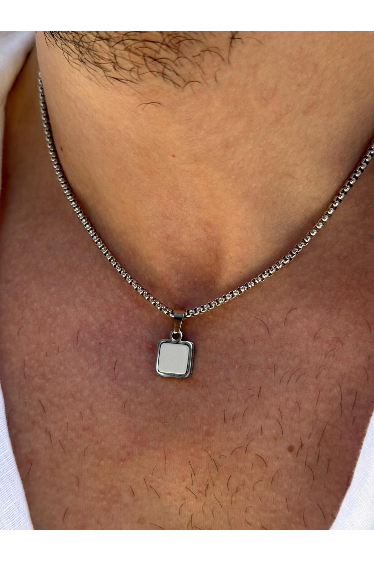 Petyr Erkek Minimal Kare Beyaz Oniks Doğal Taş Uçlu Çelik Kolye