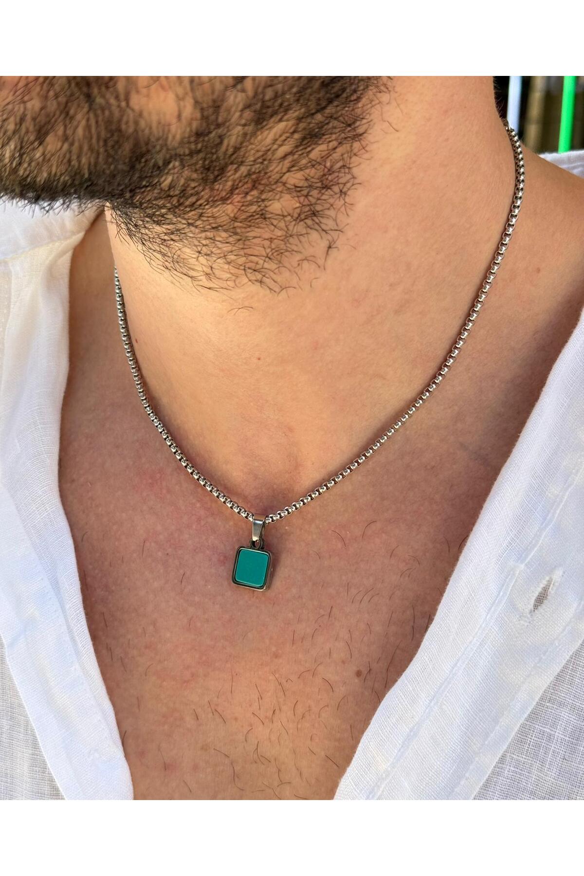 Aerys Erkek Minimal Kare Yeşil Krizopraz Doğal Taş Uçlu Çelik Kolye