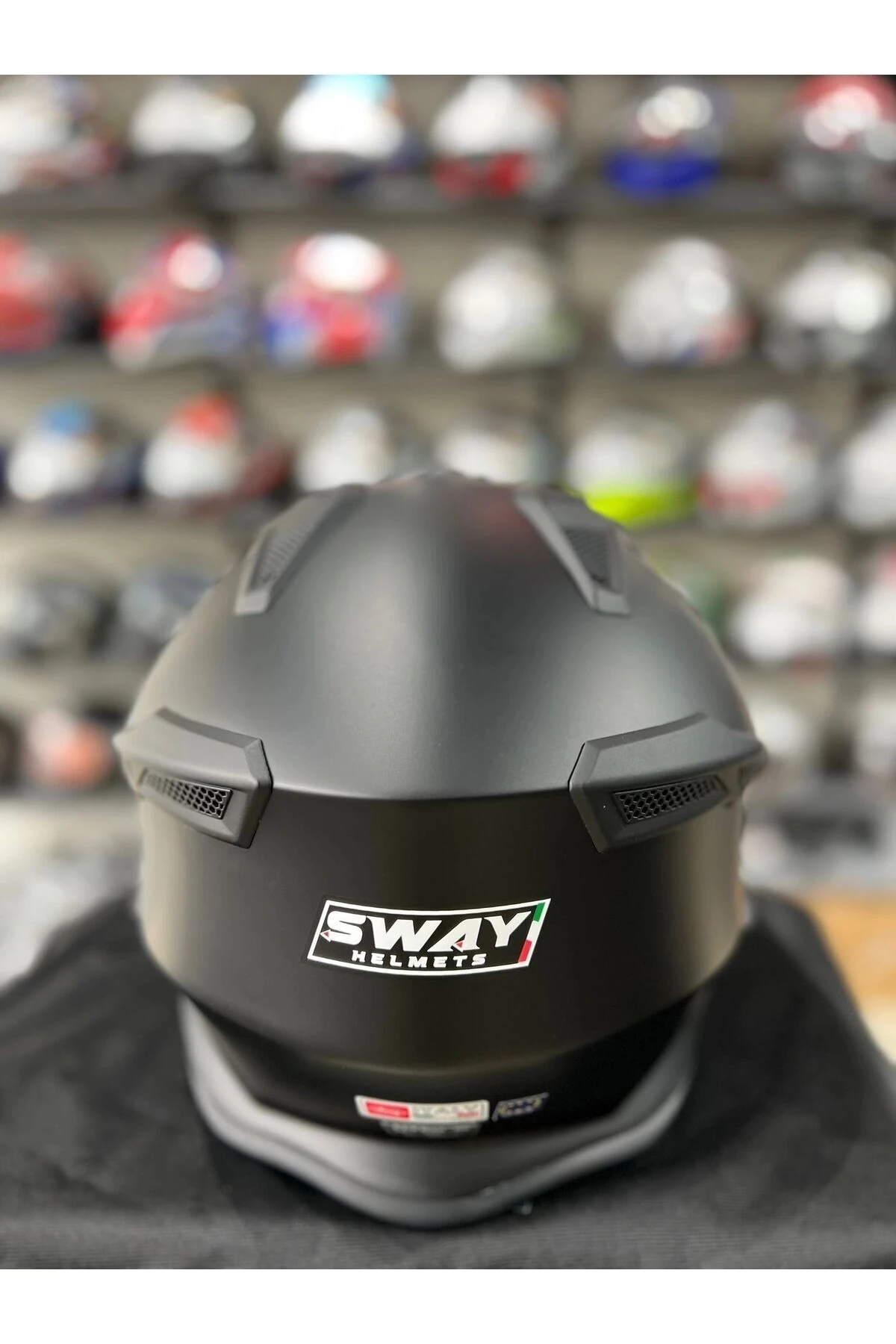 Sw 726 X Tokyo Siyah Motosiklet Kask