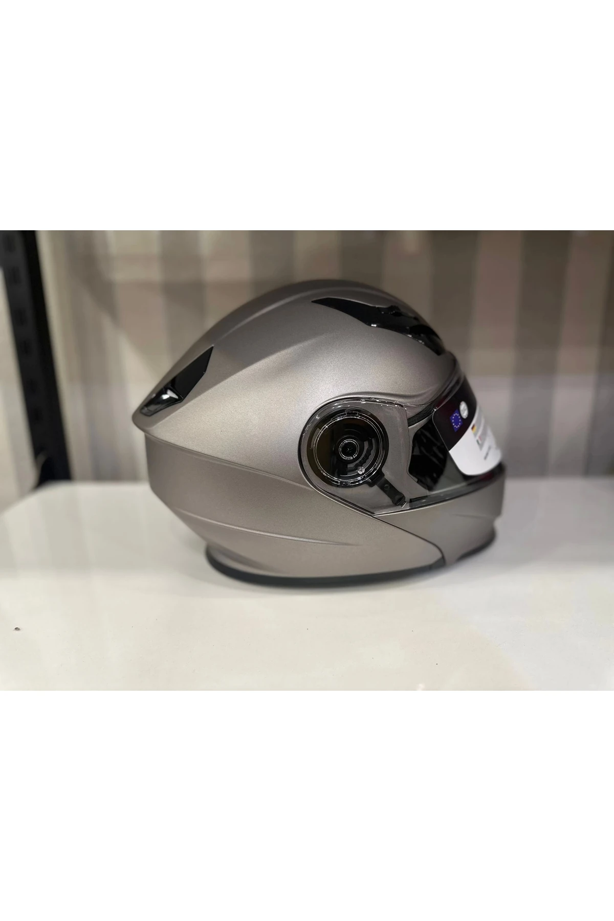 KASK SWAY 926 MAT TİTANYUM ÇENE AÇILIR