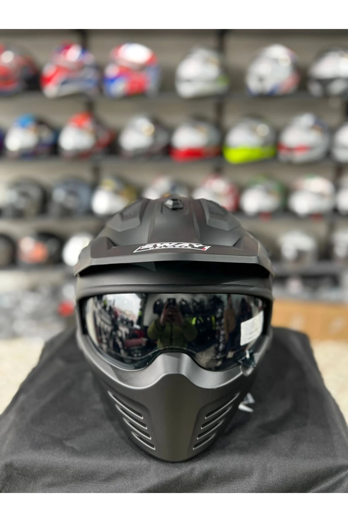 Sw 726 X Tokyo Siyah Motosiklet Kask