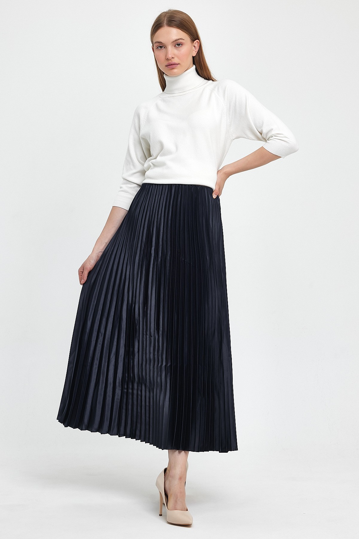 Pleated Satin Long Skirt