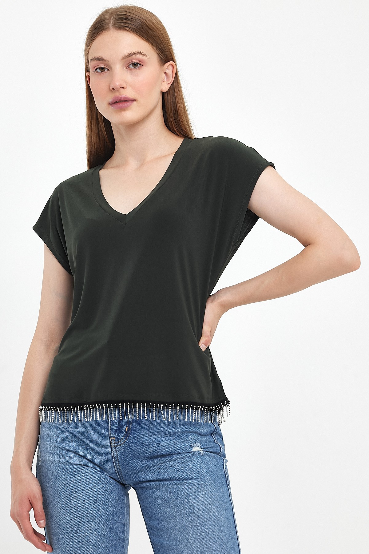 V-Neck T-shirt with Bead Detail on the Skirt