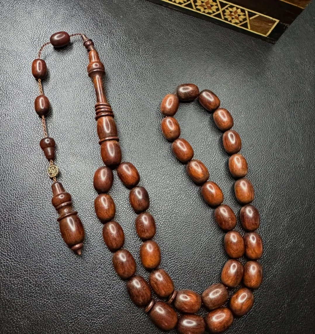 Aziz Kaptan Yılan Ağacı