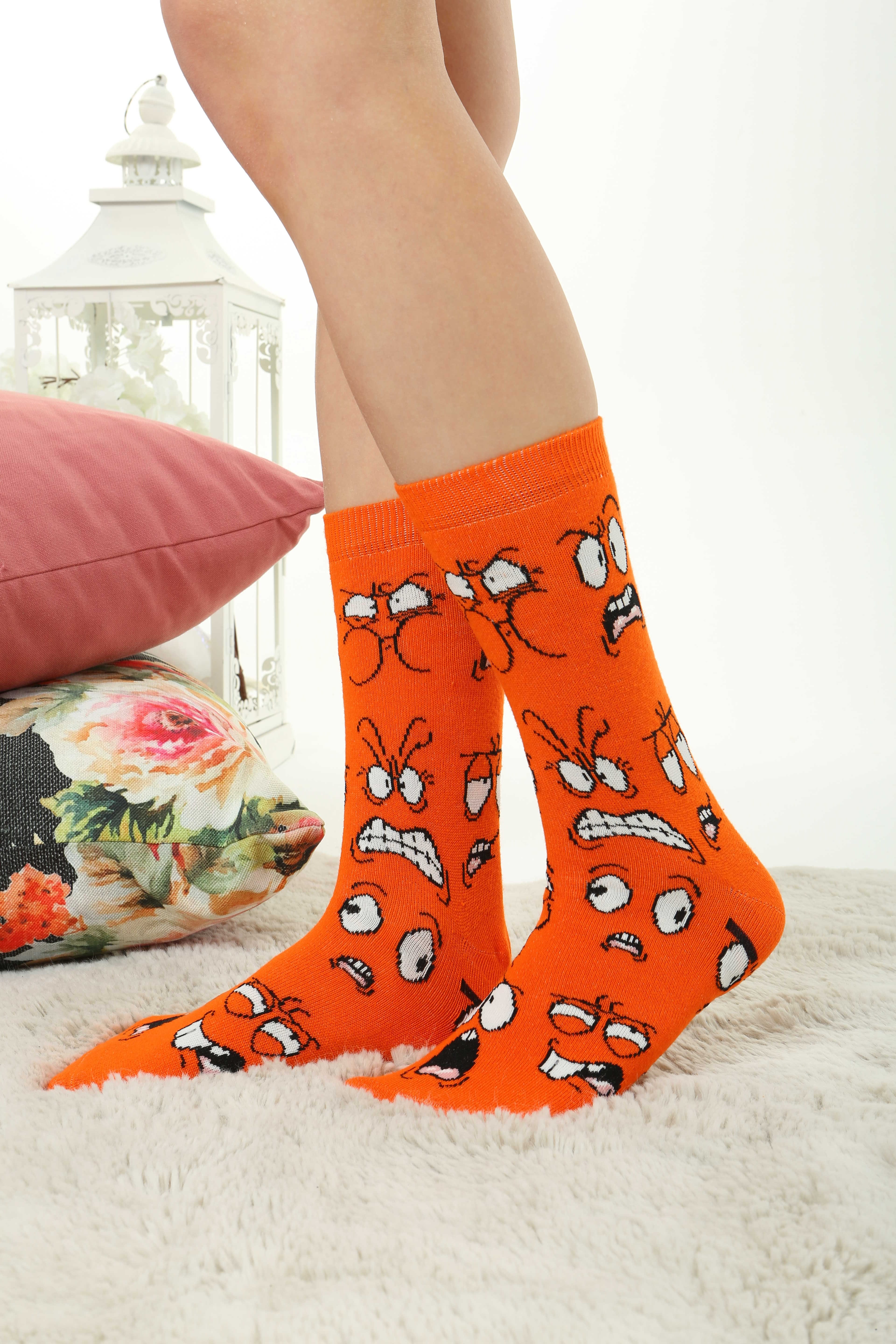 Unisex Emoji Turuncu Desenli Renkli Çorap