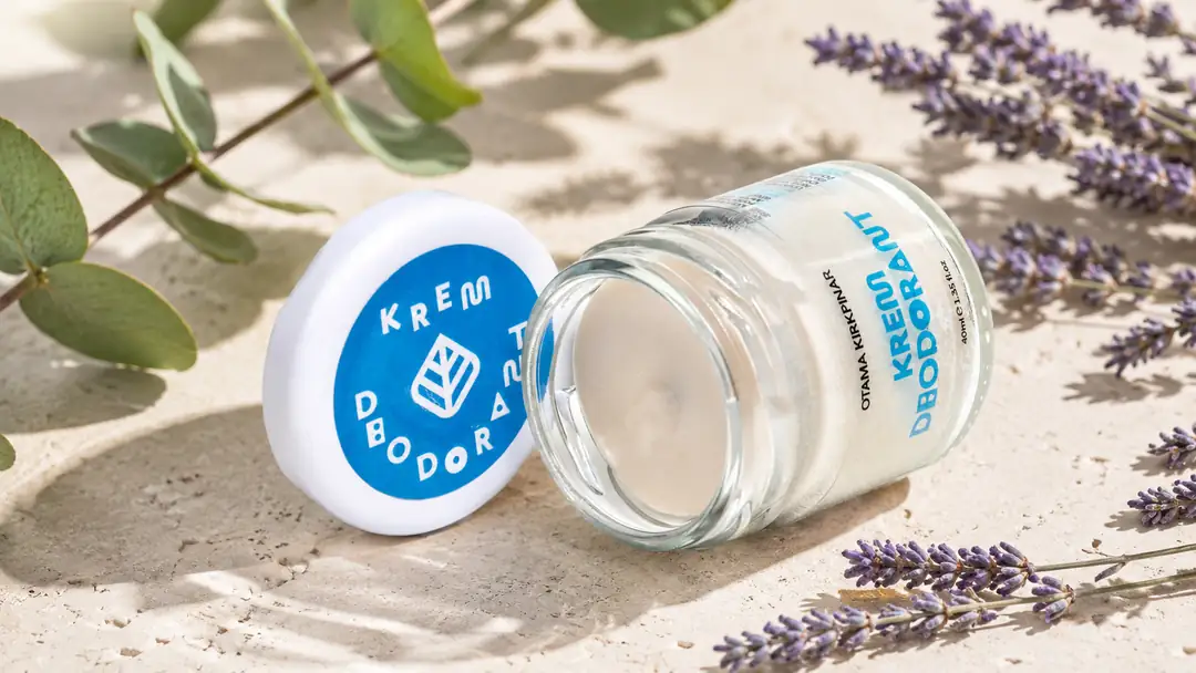 Doğal içerikli vegan krem deodorant yaz aylarında kullanımı