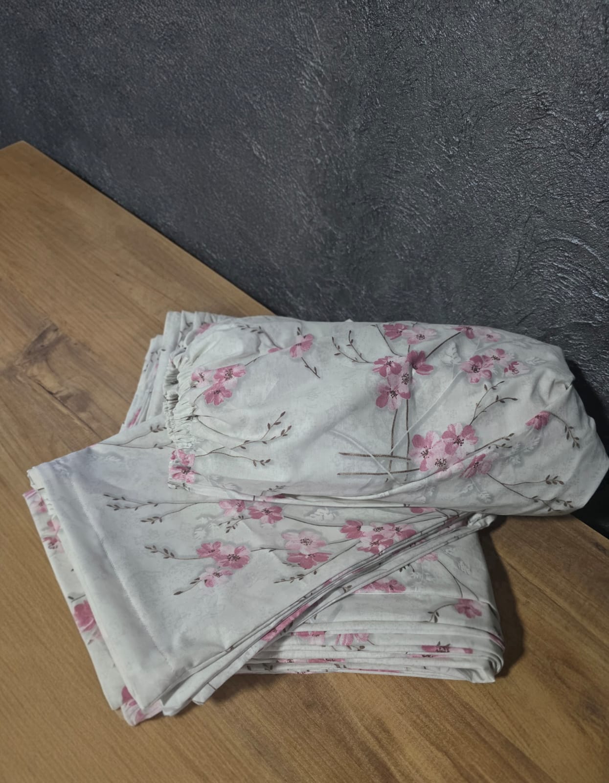 Pembe Sevda Bahçesi - 200×220