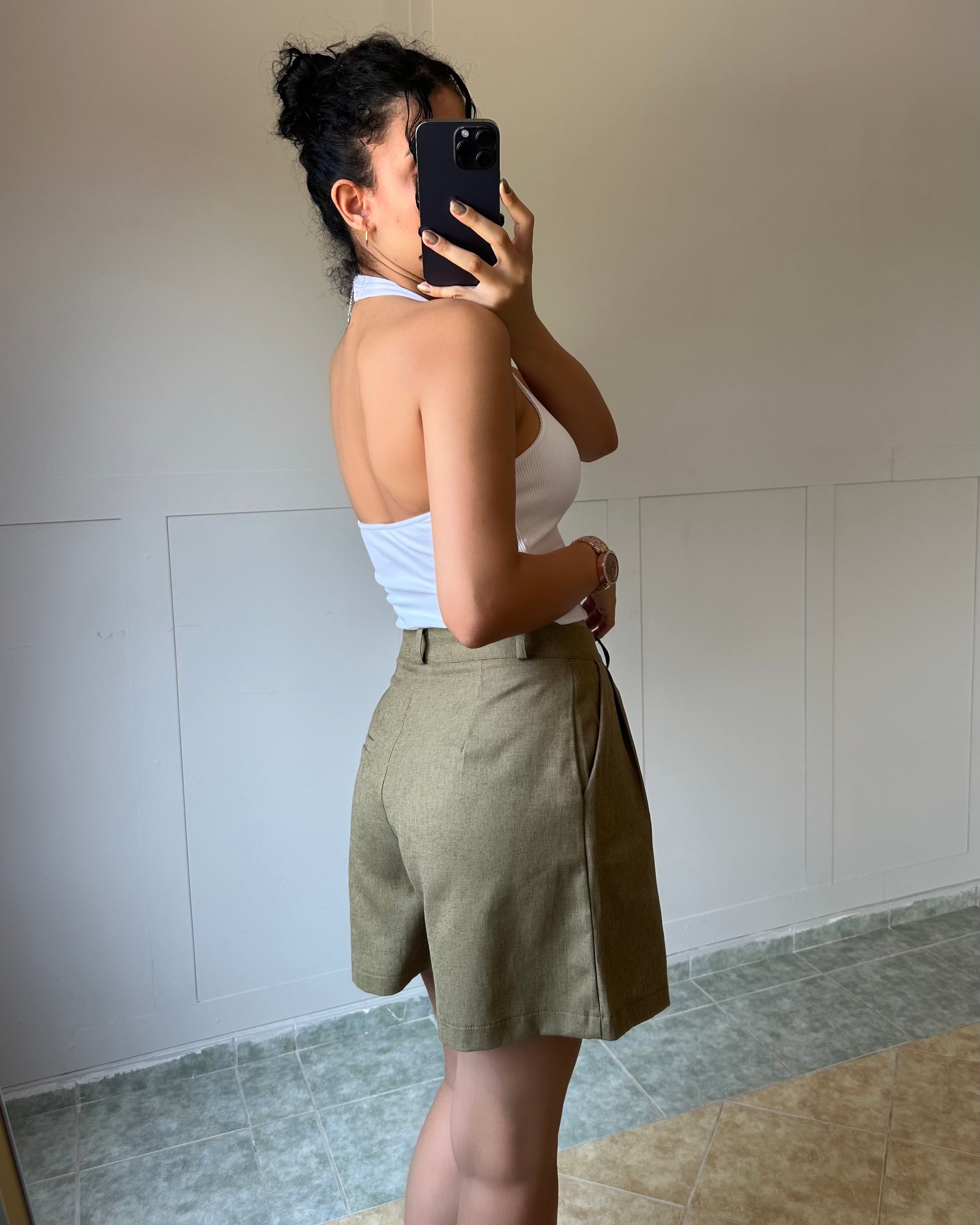 Haki Yeşil Keten Şehir Boy Şort KT0038