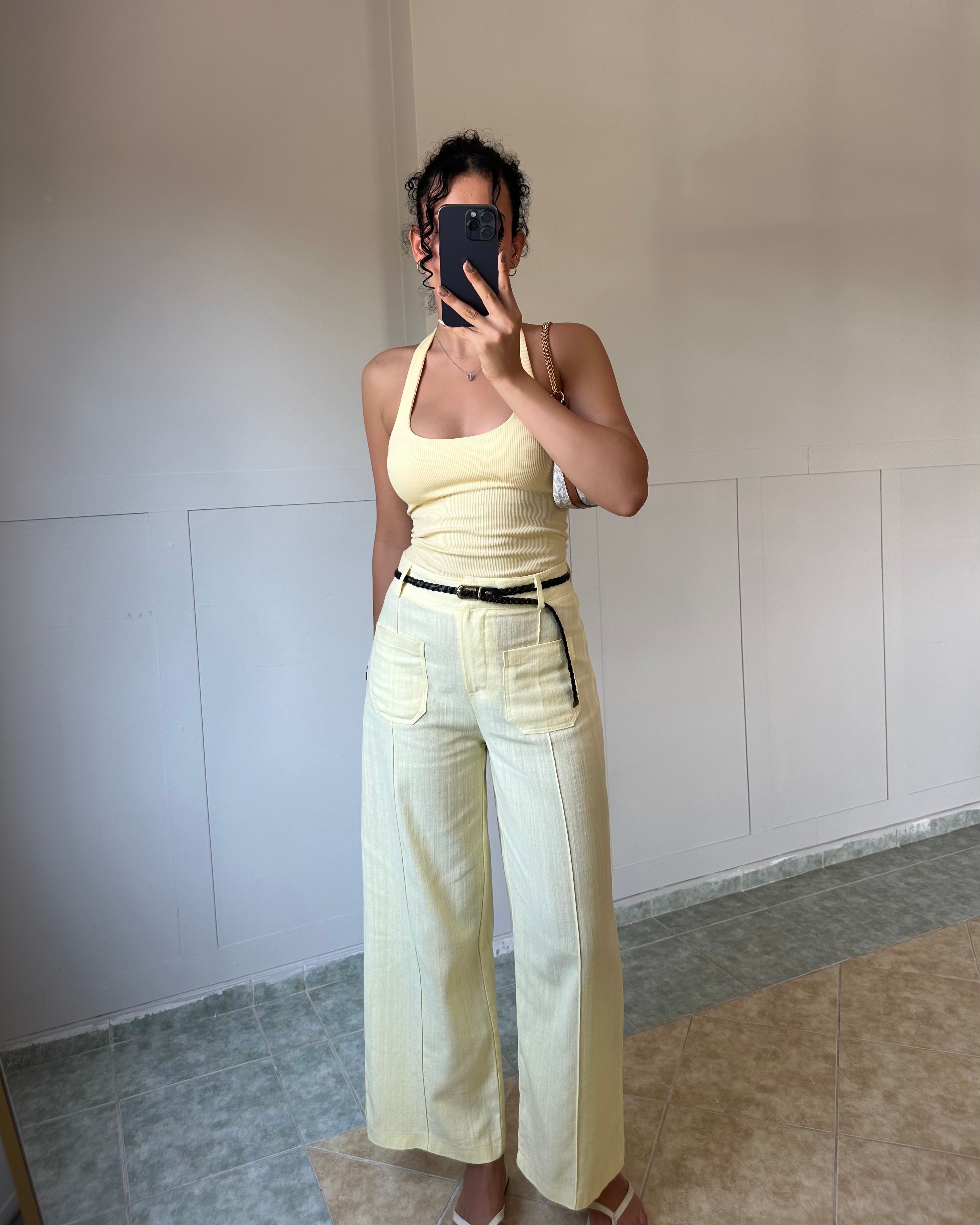Çift Cepli Kendinden Kemerli Sarı Keten Pantolon KT0042
