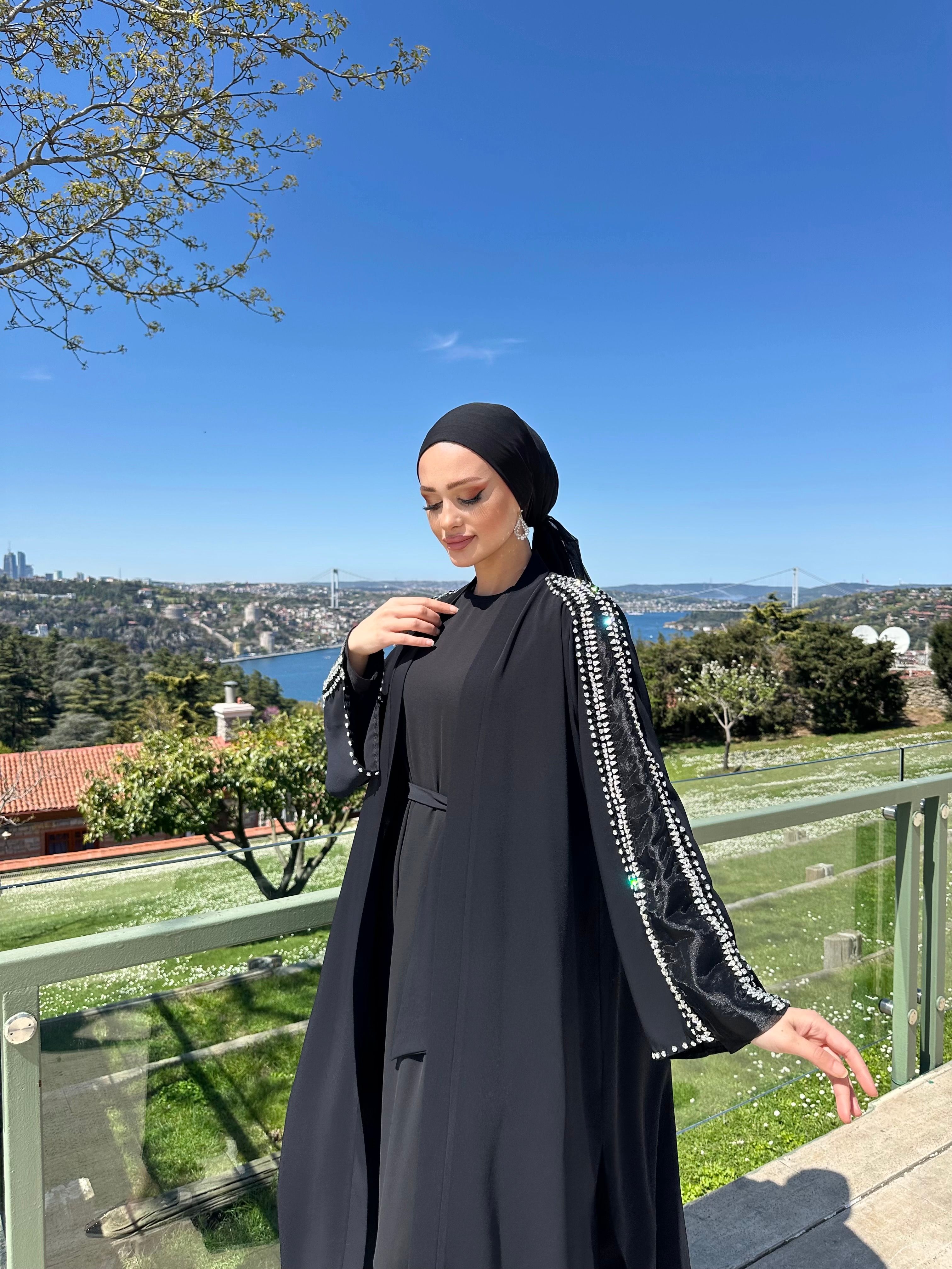 6207 Kol Ucu Ve Yanları Organze El İşleme Detaylı Abaya