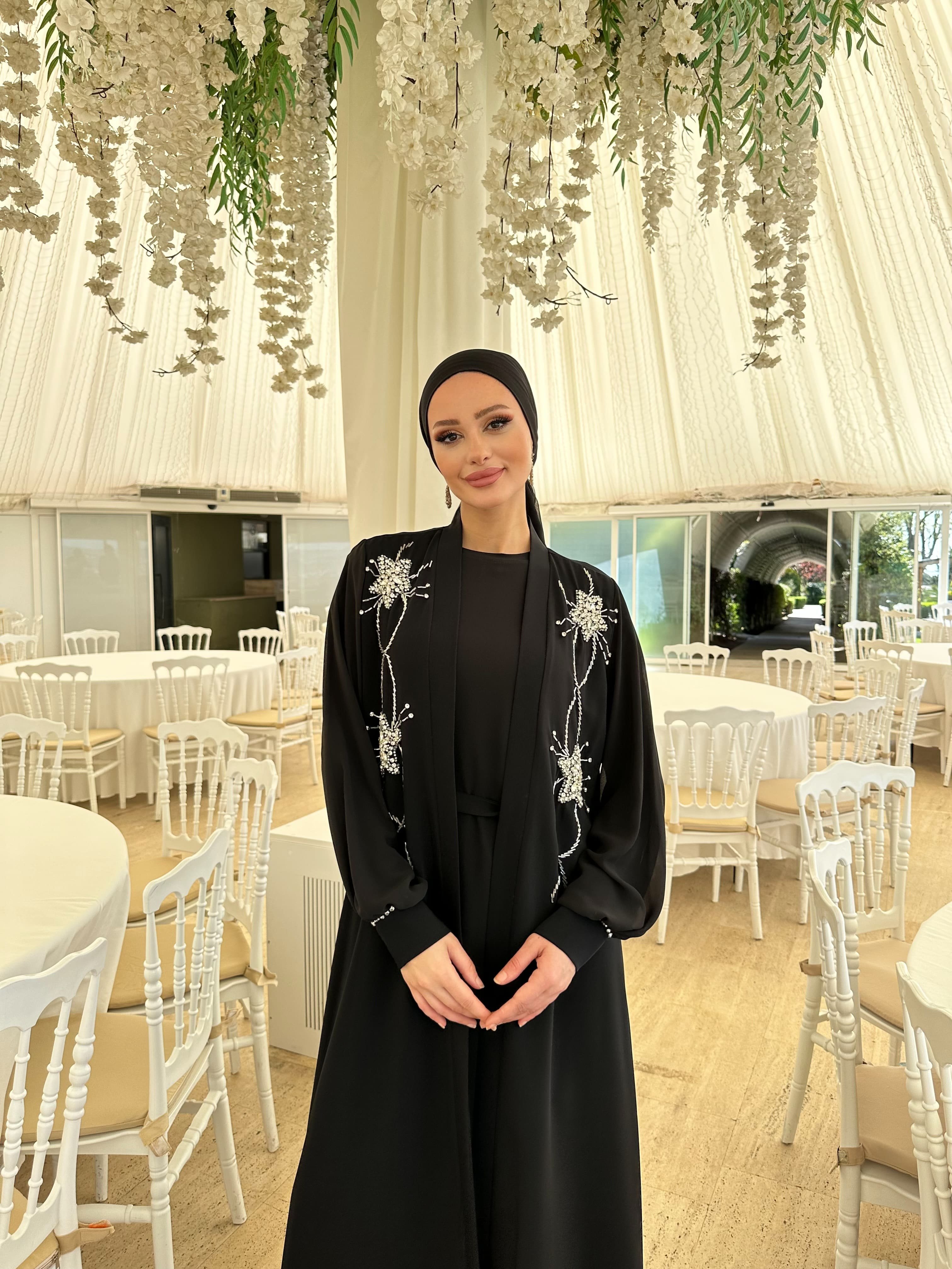 Kolları Şifon Ve Omuzdan Aşağı Taş İşleme  - siyah