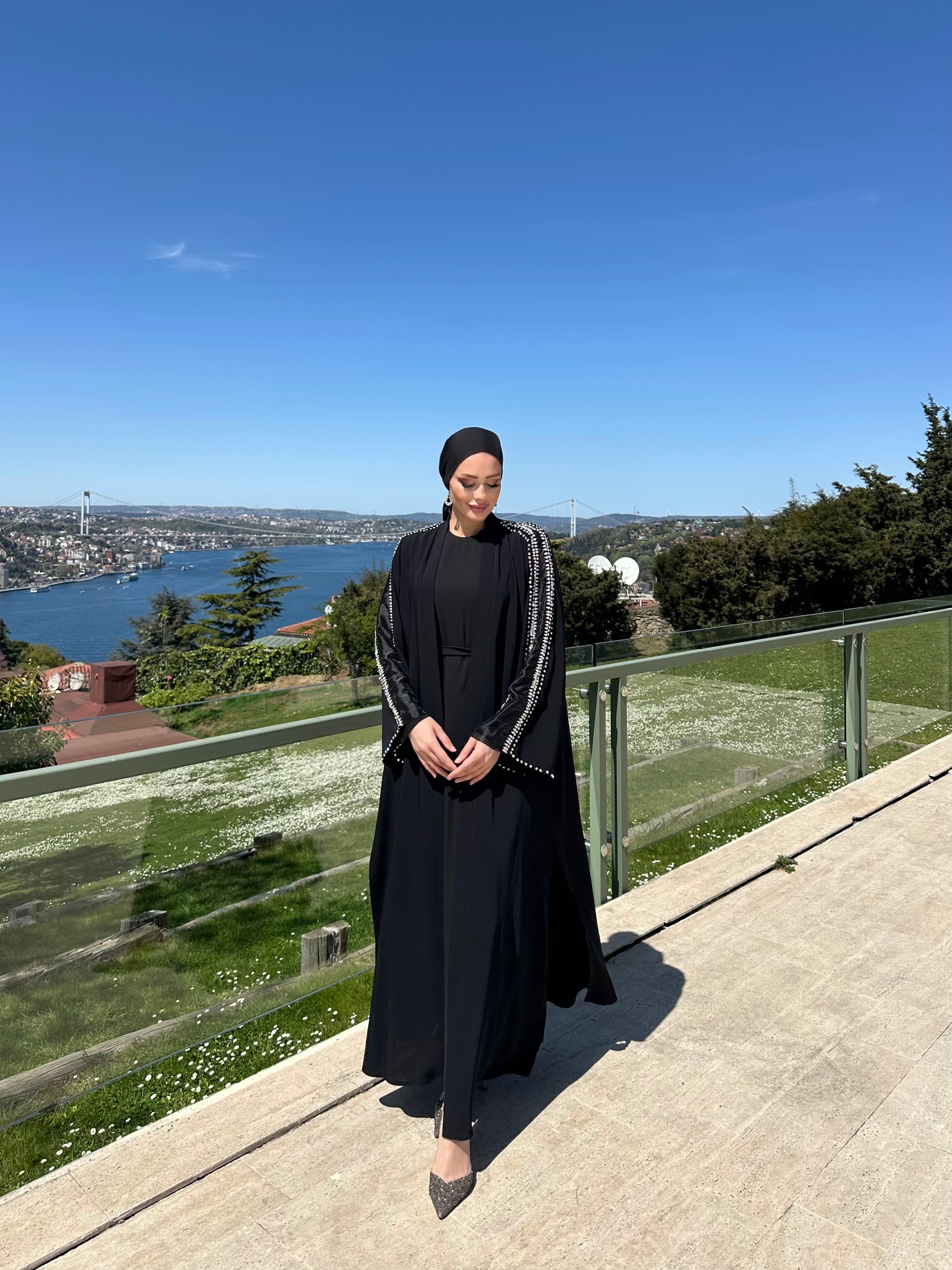 6207 Kol Ucu Ve Yanları Organze El İşleme Detaylı Abaya