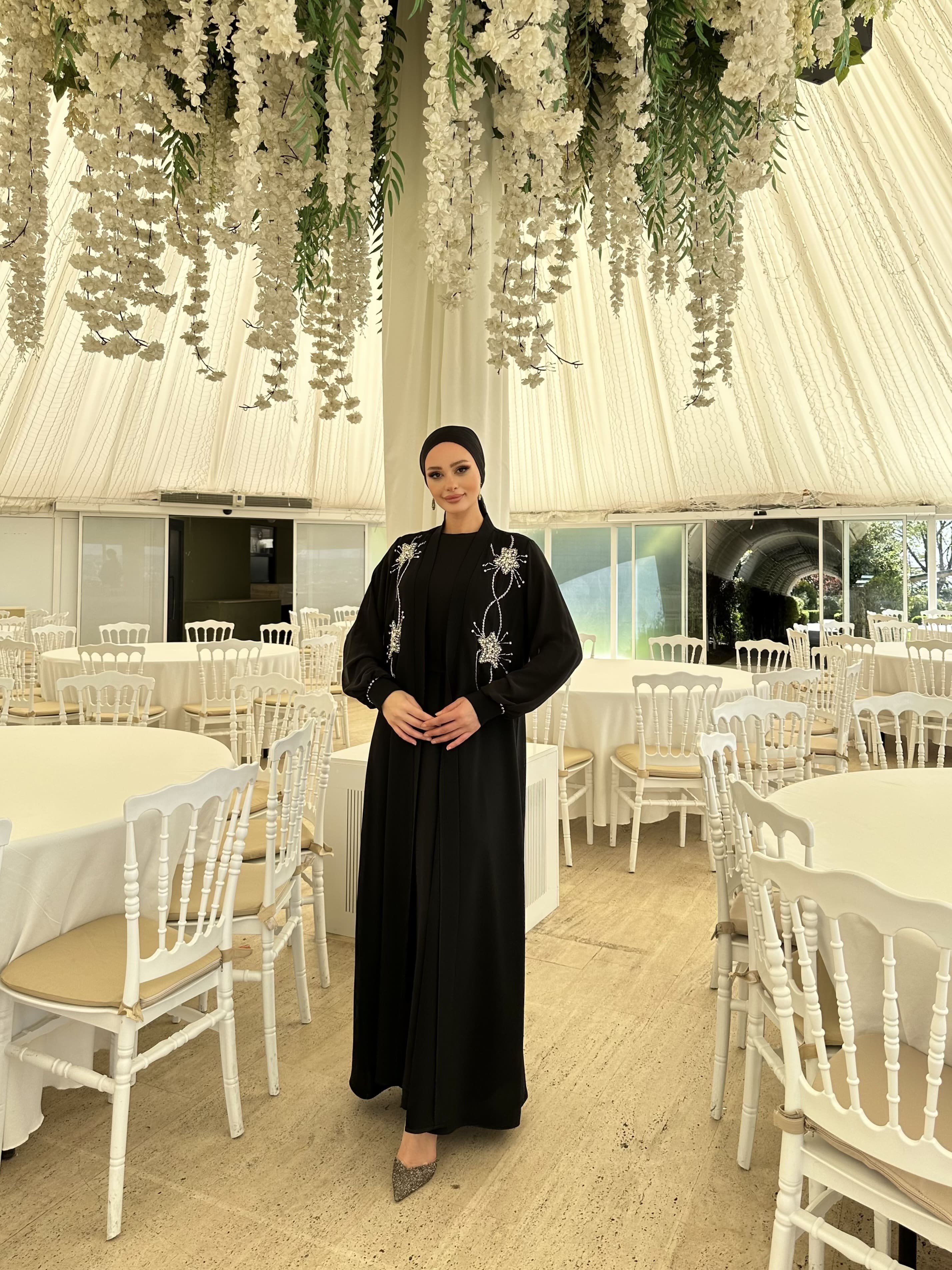 Kolları Şifon Ve Omuzdan Aşağı Taş İşleme  - siyah
