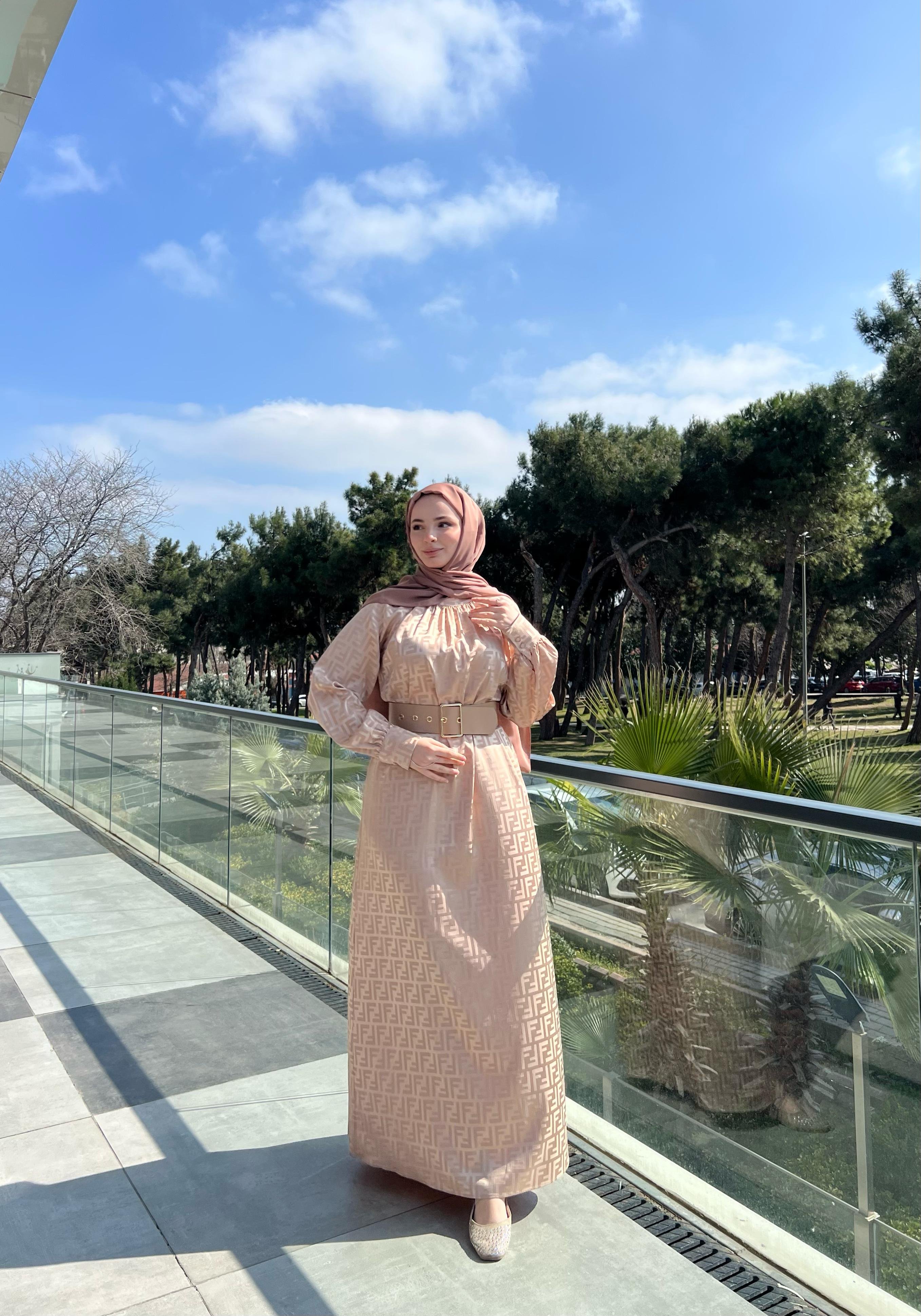 Jakarlı İpek Saten F Desen Reglan Kol Elbise