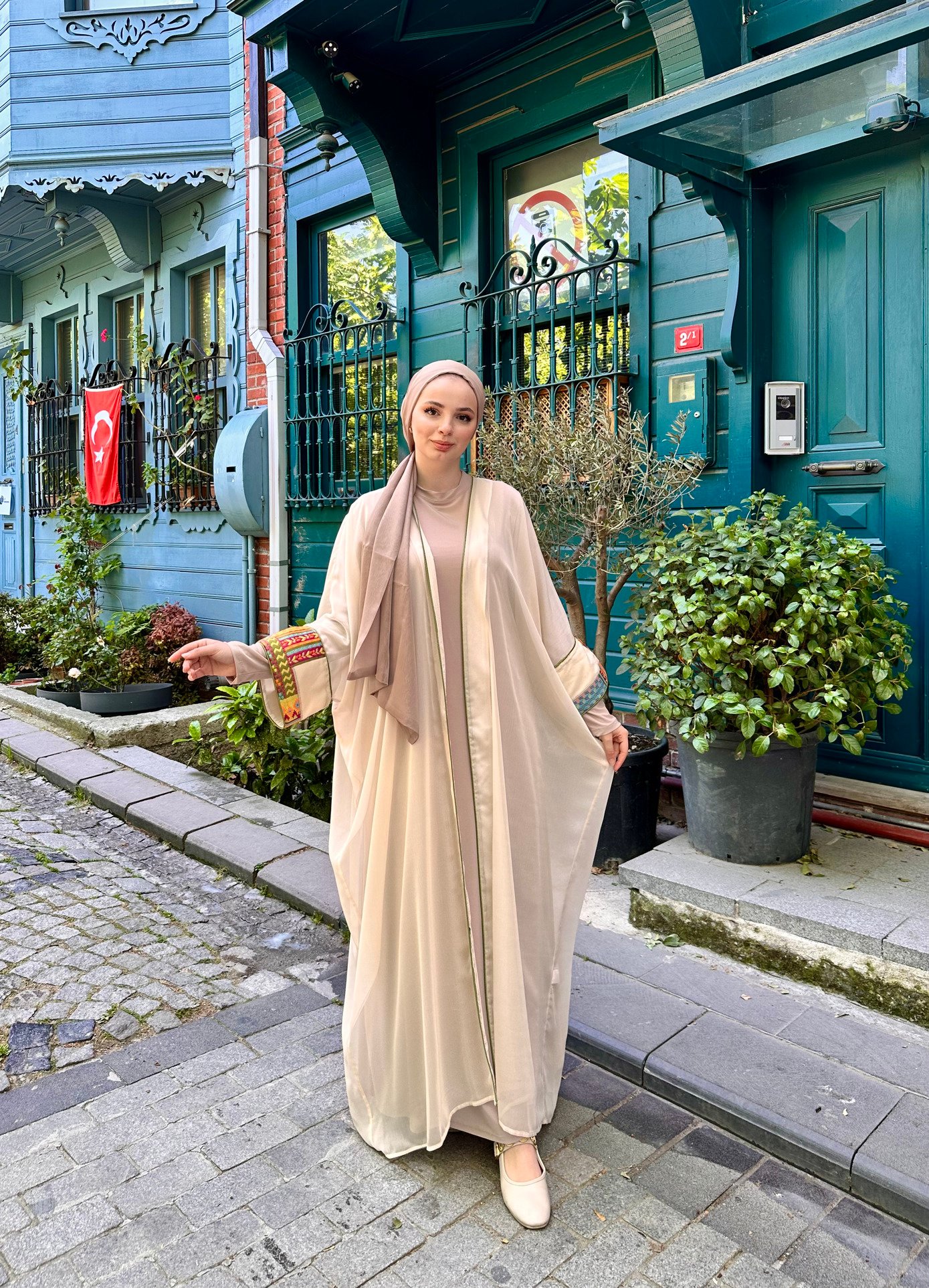 40961 Desenli Tül Şifon Abaya