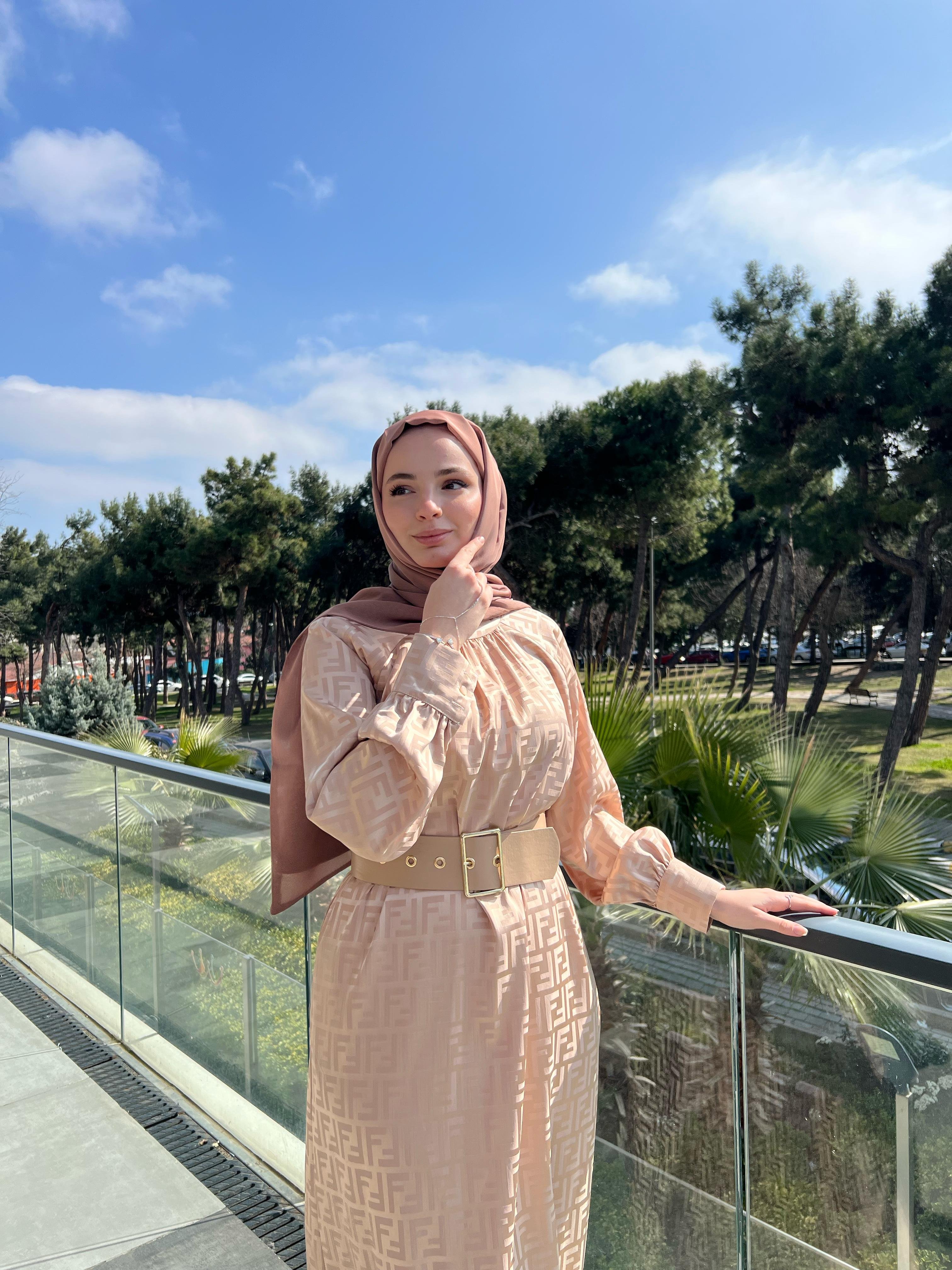Jakarlı İpek Saten F Desen Reglan Kol Elbise