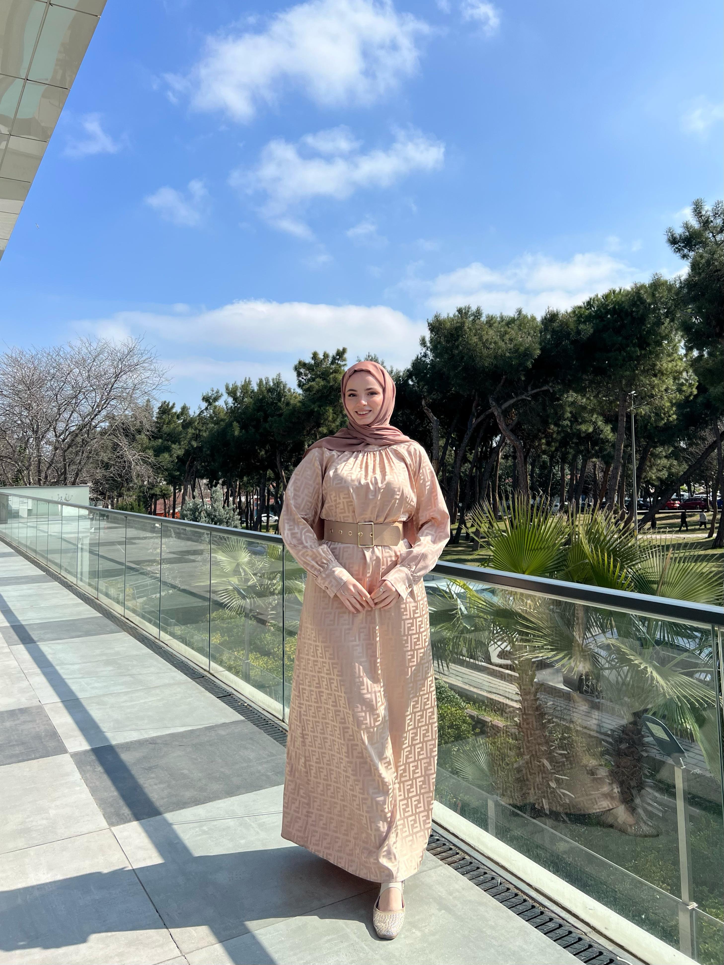 Jakarlı İpek Saten F Desen Reglan Kol Elbise