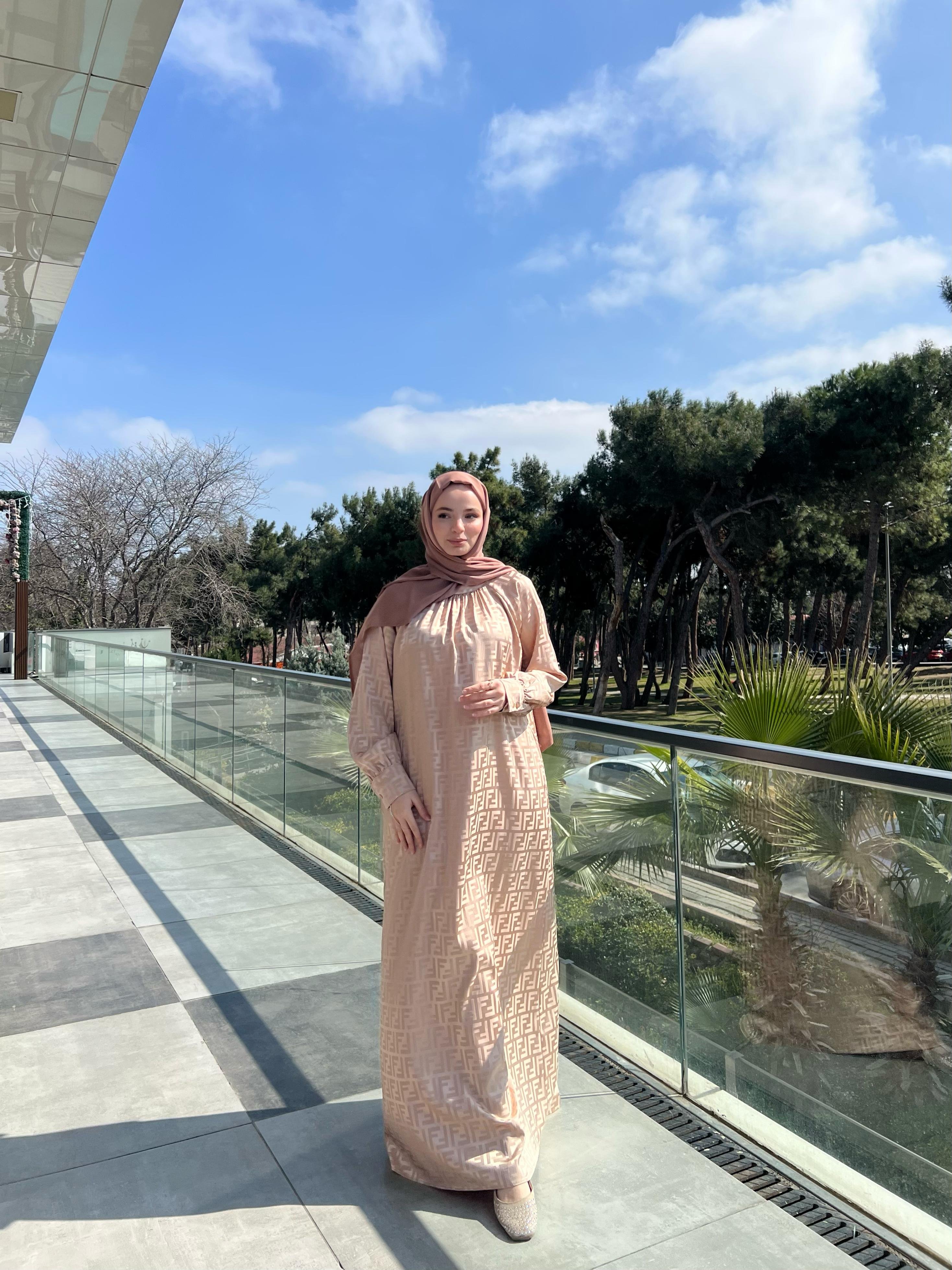 Jakarlı İpek Saten F Desen Reglan Kol Elbise