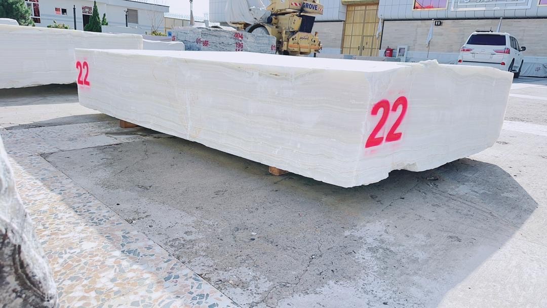 BA 22 Pure White Onyx Blok