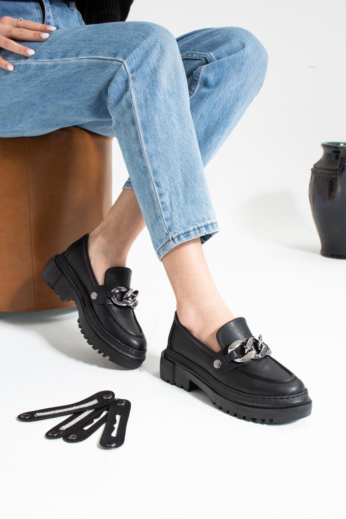 Kristen Kadın Siyah Deri Zincirli Loafer Ayakkabı - siyah